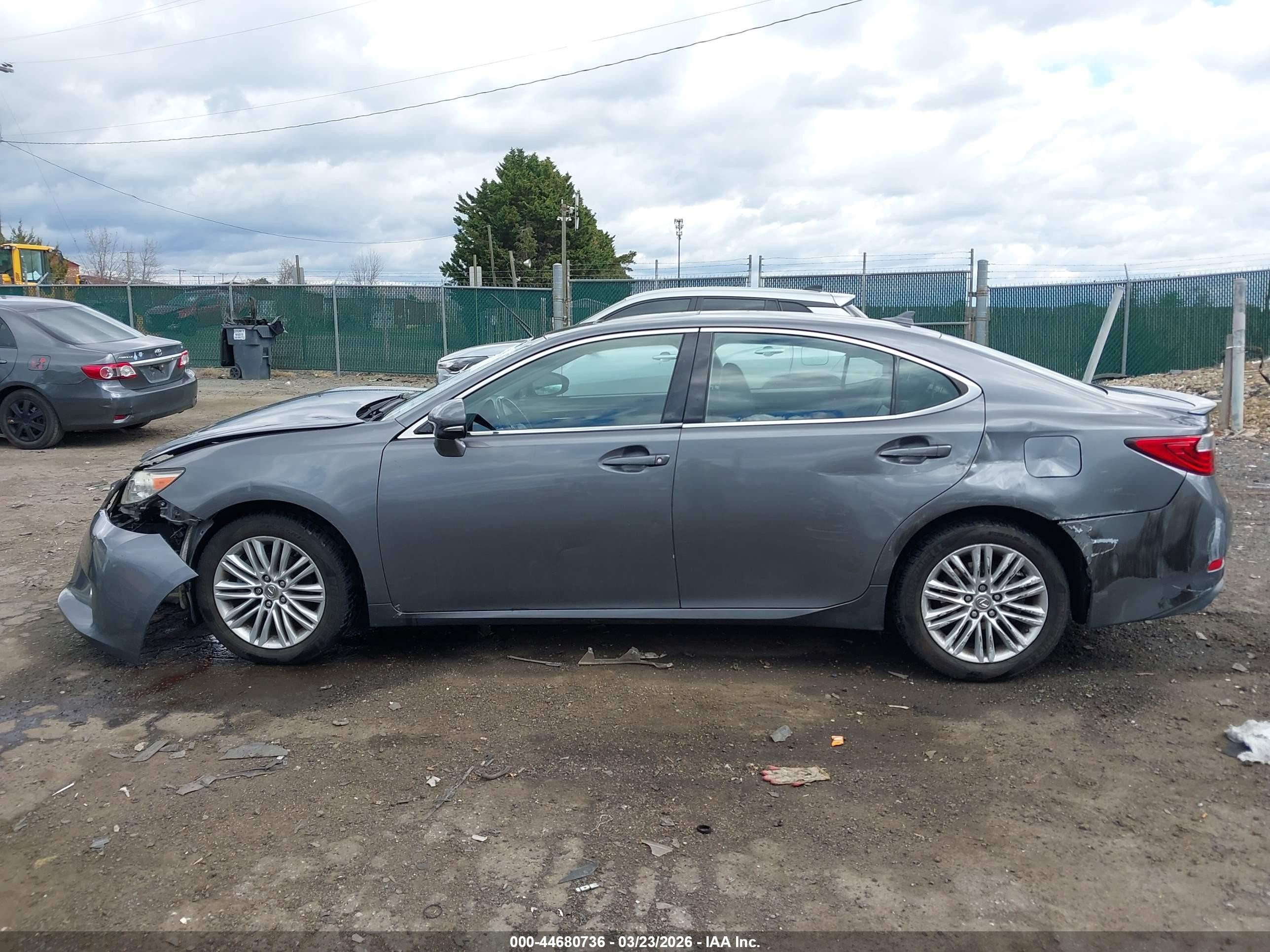 2014 Lexus Es 350 Серый vin: JTHBK1GG2E2106651