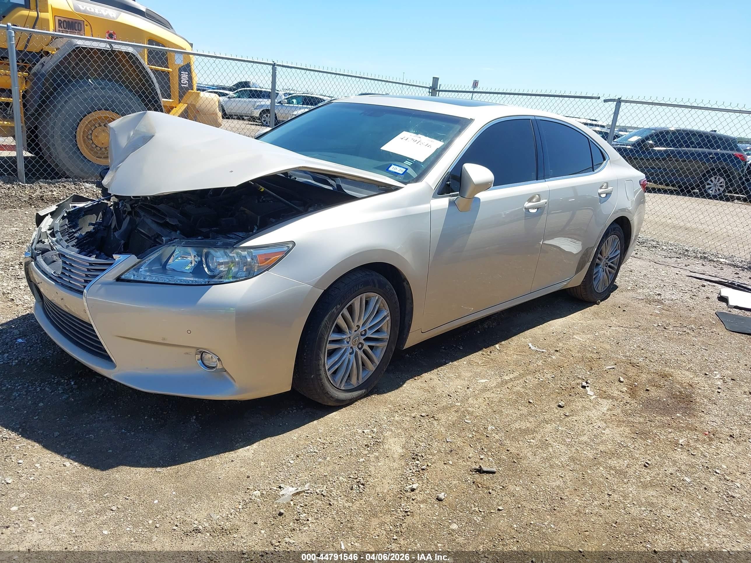 2014 Lexus Es 350   Beige vin: JTHBK1GG2E2109646