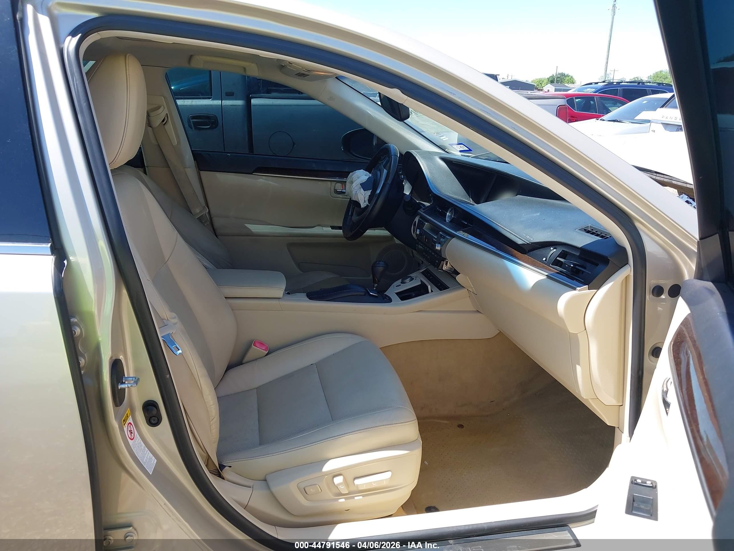 2014 Lexus Es 350   Beige vin: JTHBK1GG2E2109646