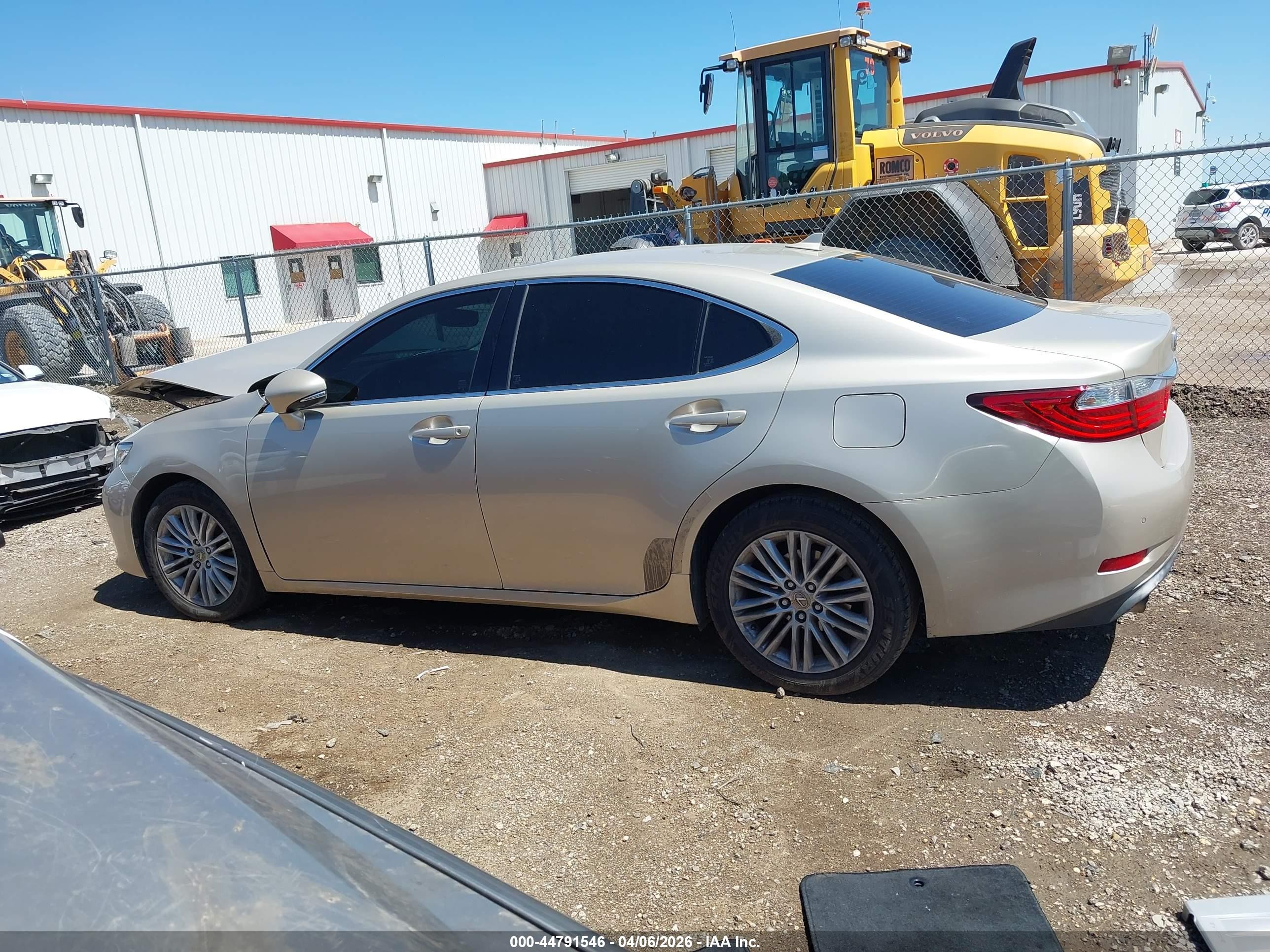 2014 Lexus Es 350   Beige vin: JTHBK1GG2E2109646