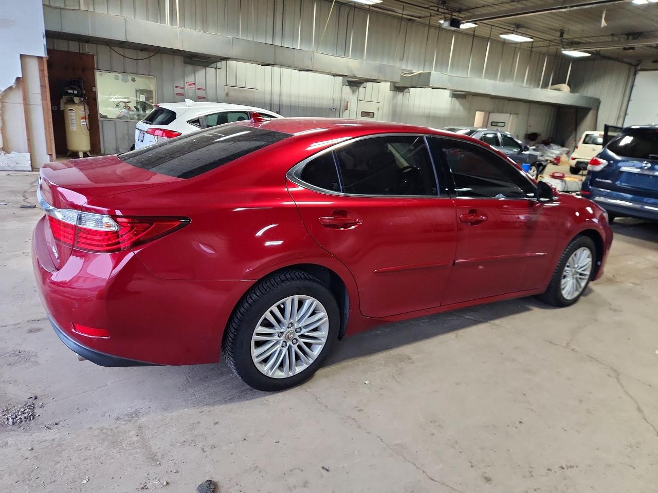 2014 Lexus Es 350 Red vin: JTHBK1GG2E2127726