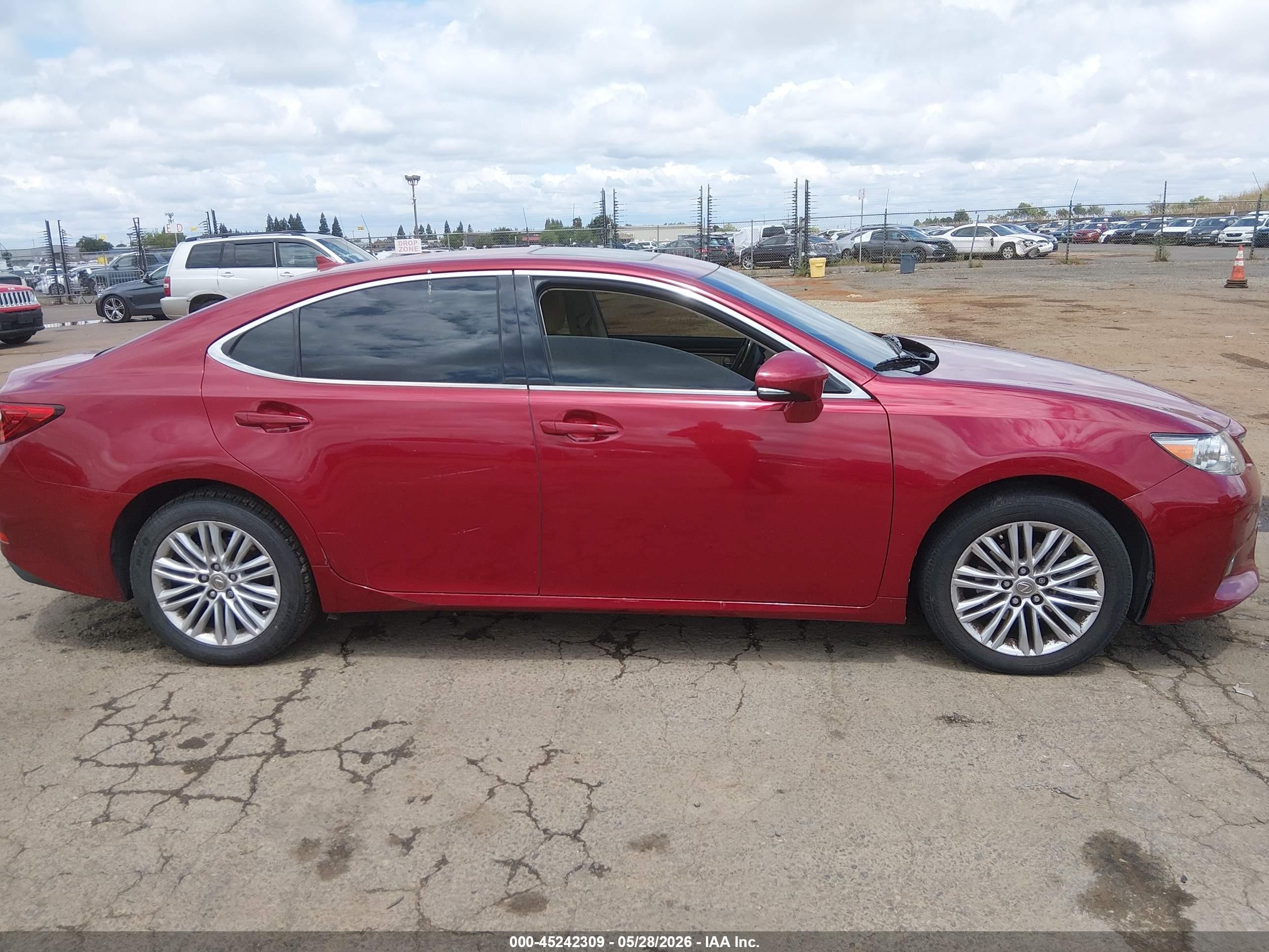 2014 Lexus Es 350   Maroon vin: JTHBK1GG2E2131033
