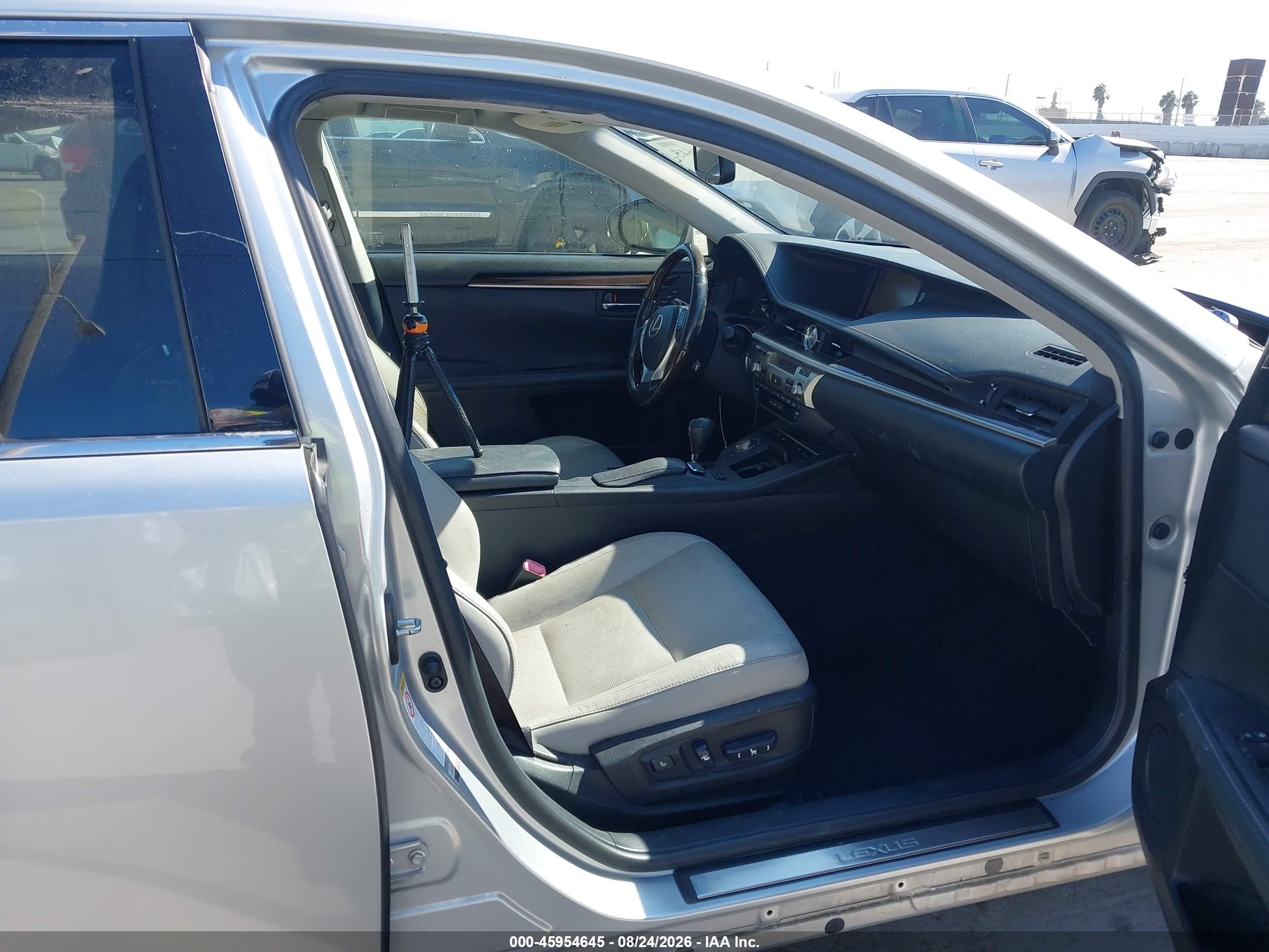 2014 Lexus Es 350 Silver vin: JTHBK1GG2E2139987