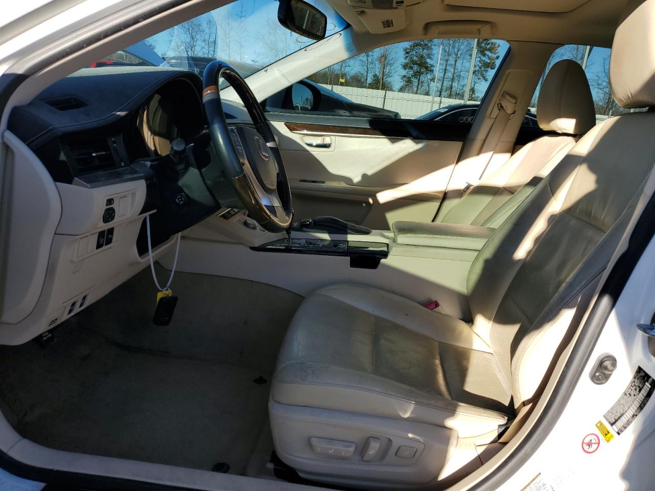 2015 Lexus Es 350 Белый vin: JTHBK1GG2F2158329
