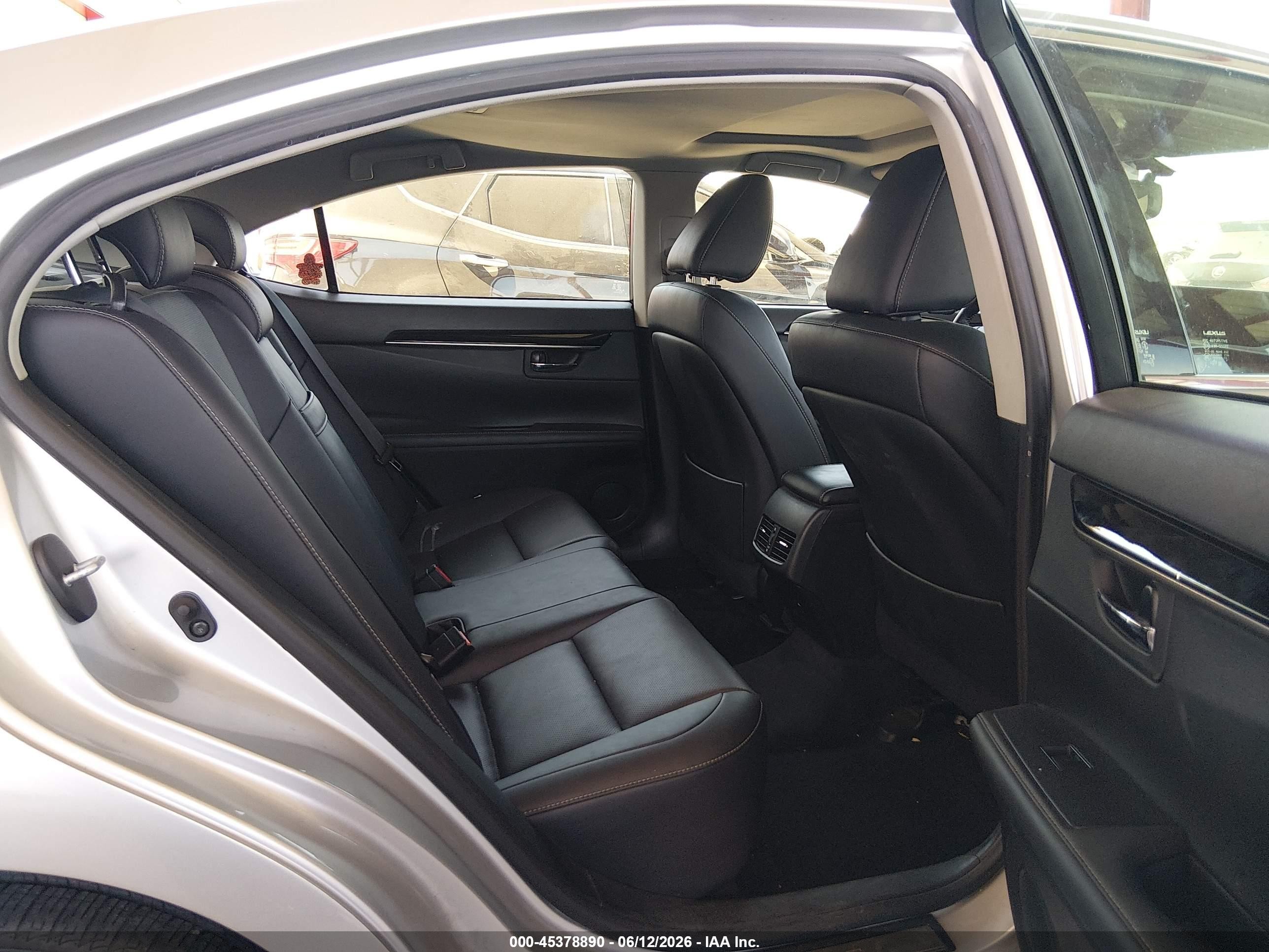 2015 Lexus Es 350   Серебряный vin: JTHBK1GG2F2187085