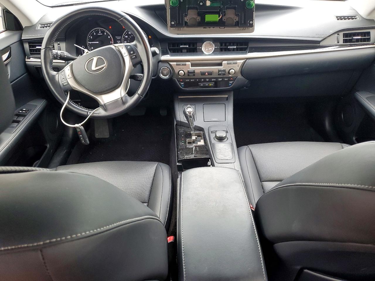2015 Lexus Es 350 Серебряный vin: JTHBK1GG2F2207612