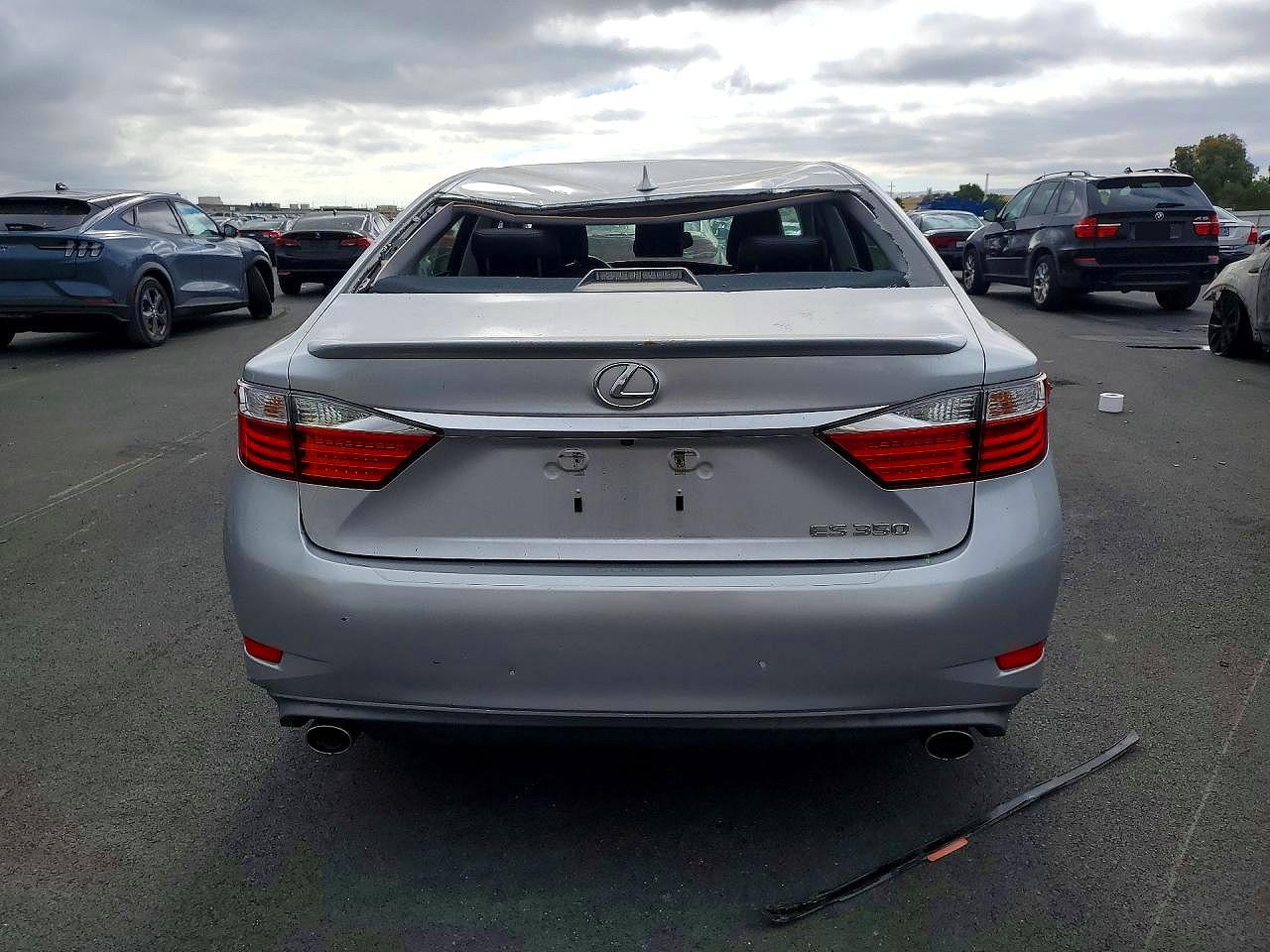 2015 Lexus Es 350 Серебряный vin: JTHBK1GG2F2207612