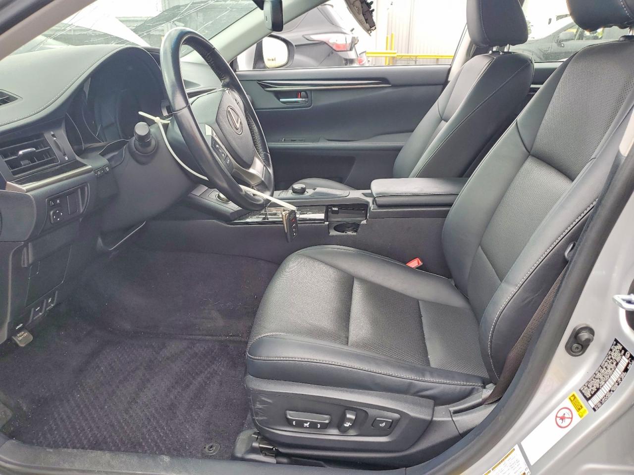 2015 Lexus Es 350 Серебряный vin: JTHBK1GG2F2207612