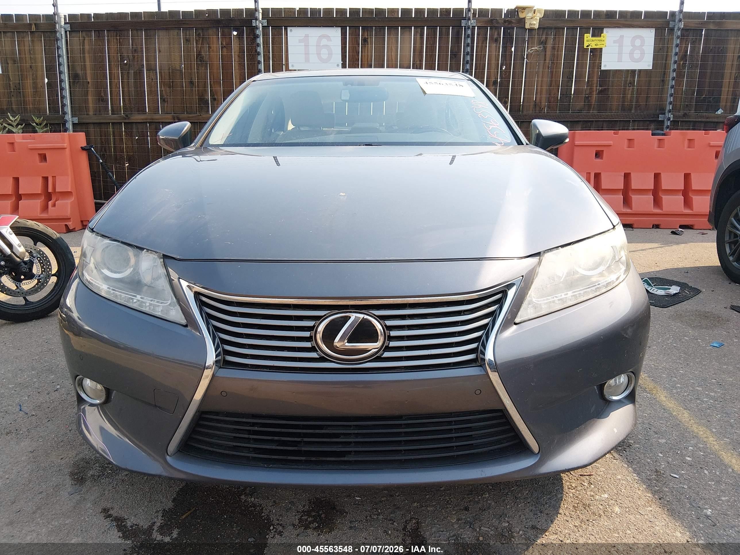 2013 Lexus Es 350   Gray vin: JTHBK1GG3D2017766