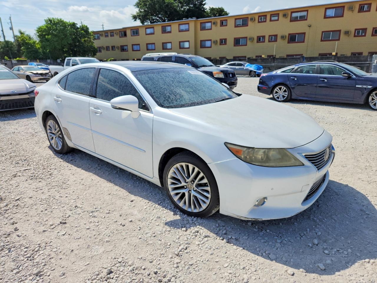 2013 Lexus Es 350 White vin: JTHBK1GG3D2078468