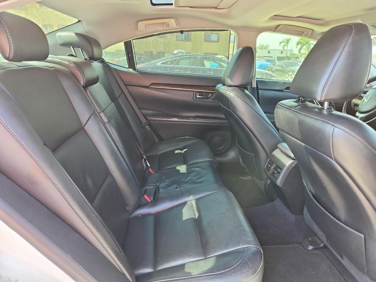 2013 Lexus Es 350 White vin: JTHBK1GG3D2078468