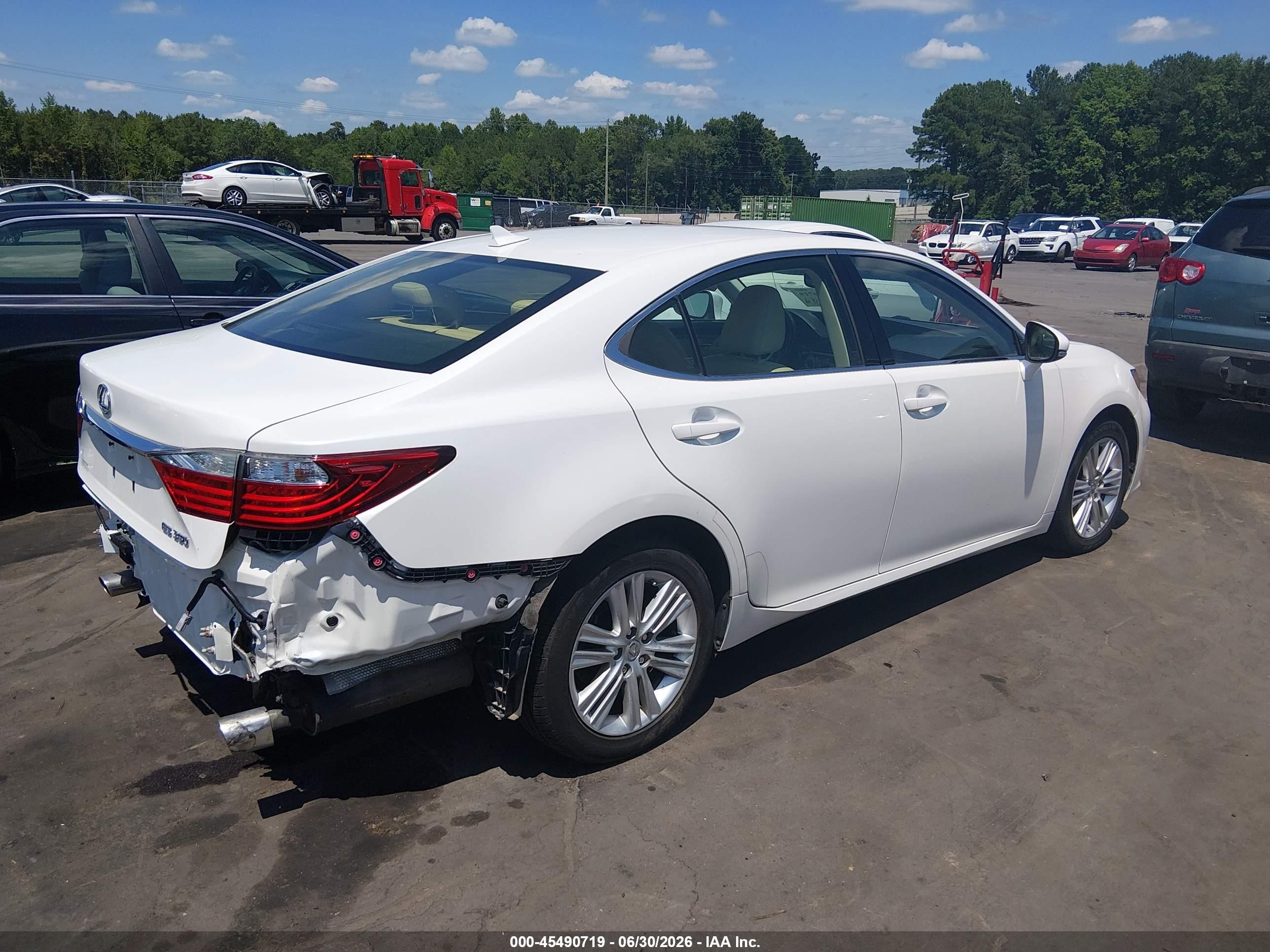 2014 Lexus Es 350   White vin: JTHBK1GG3E2085101