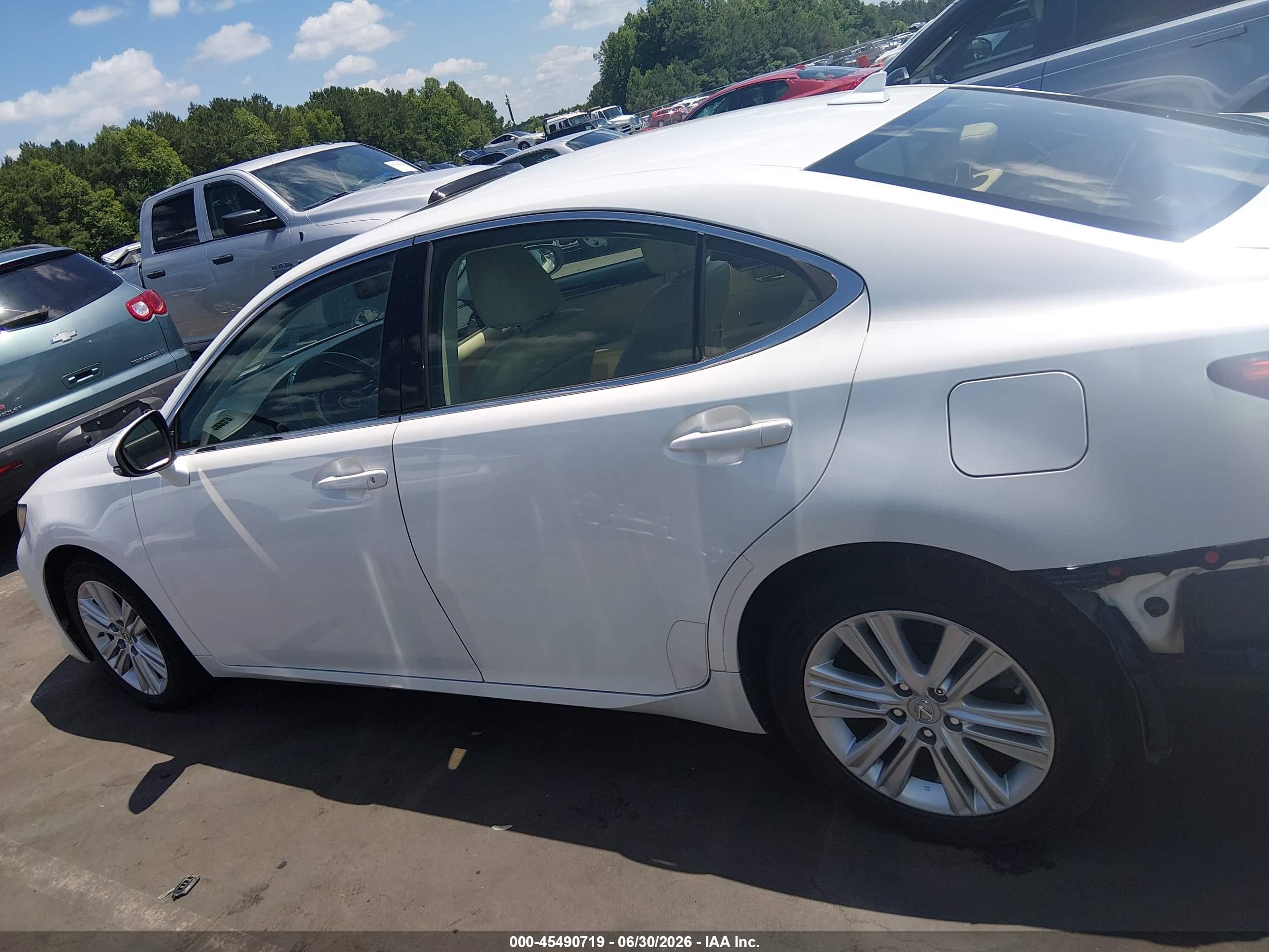 2014 Lexus Es 350   White vin: JTHBK1GG3E2085101