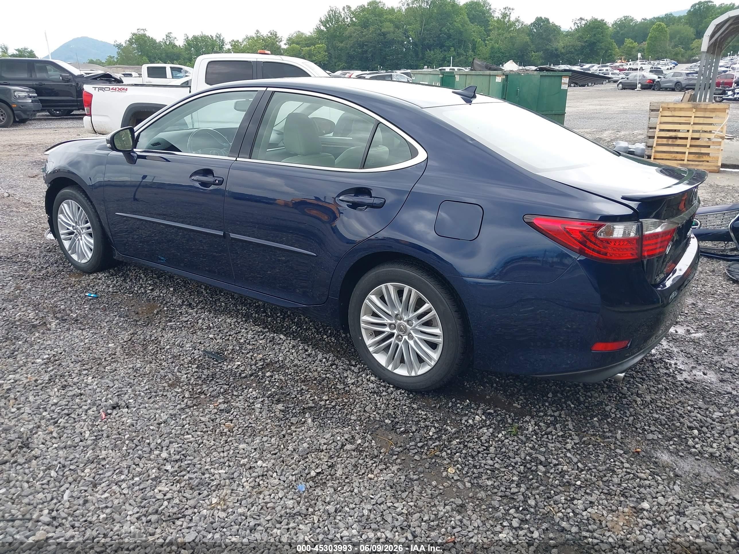 2014 Lexus Es 350 Blue vin: JTHBK1GG3E2107839