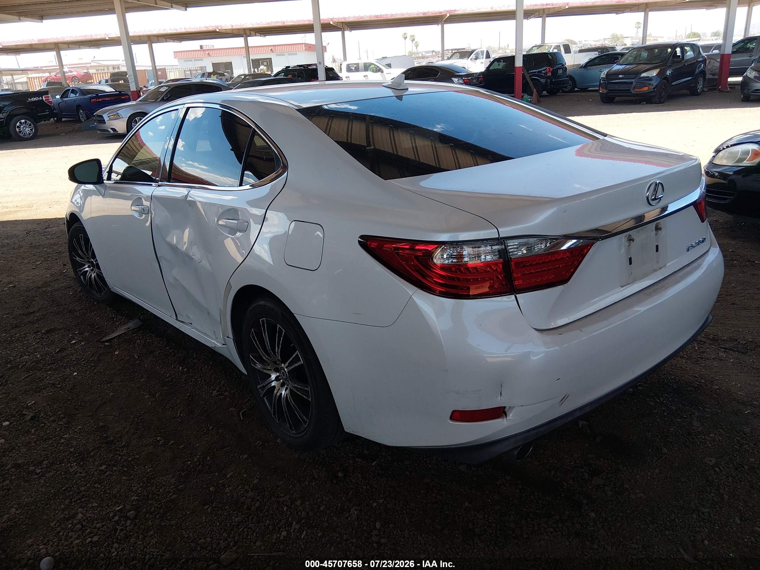 2014 Lexus Es 350   White vin: JTHBK1GG3E2139674
