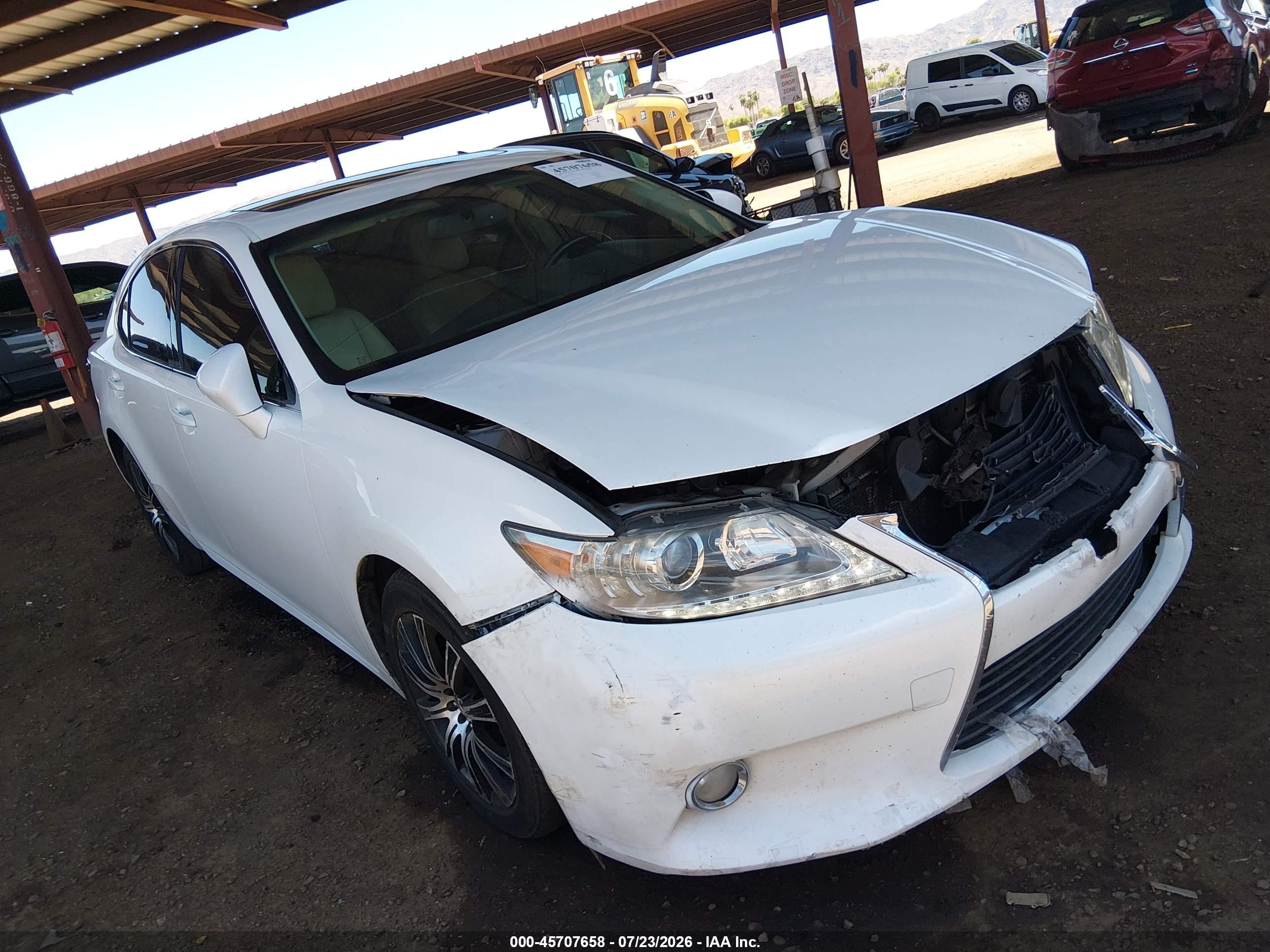 2014 Lexus Es 350   White vin: JTHBK1GG3E2139674