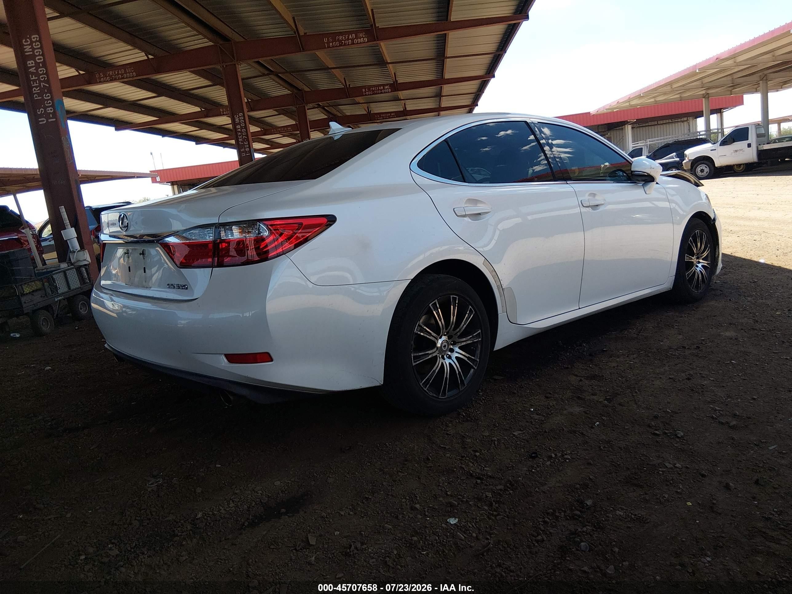 2014 Lexus Es 350   White vin: JTHBK1GG3E2139674
