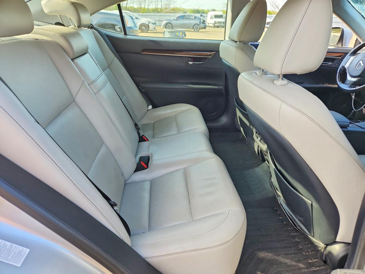 2014 Lexus Es 350 Серебряный vin: JTHBK1GG3E2141909