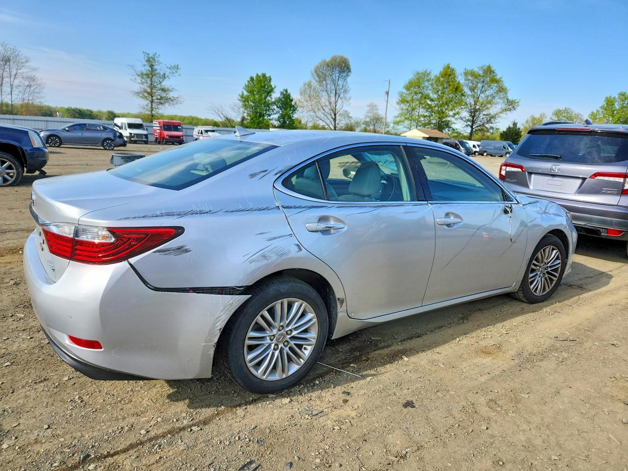 2014 Lexus Es 350 Серебряный vin: JTHBK1GG3E2141909