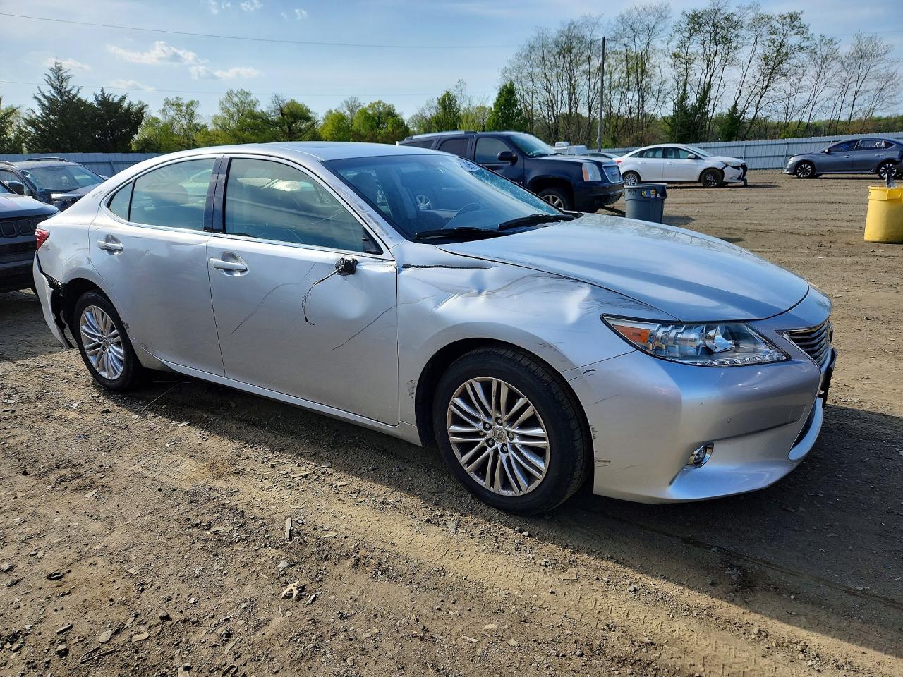 2014 Lexus Es 350 Серебряный vin: JTHBK1GG3E2141909