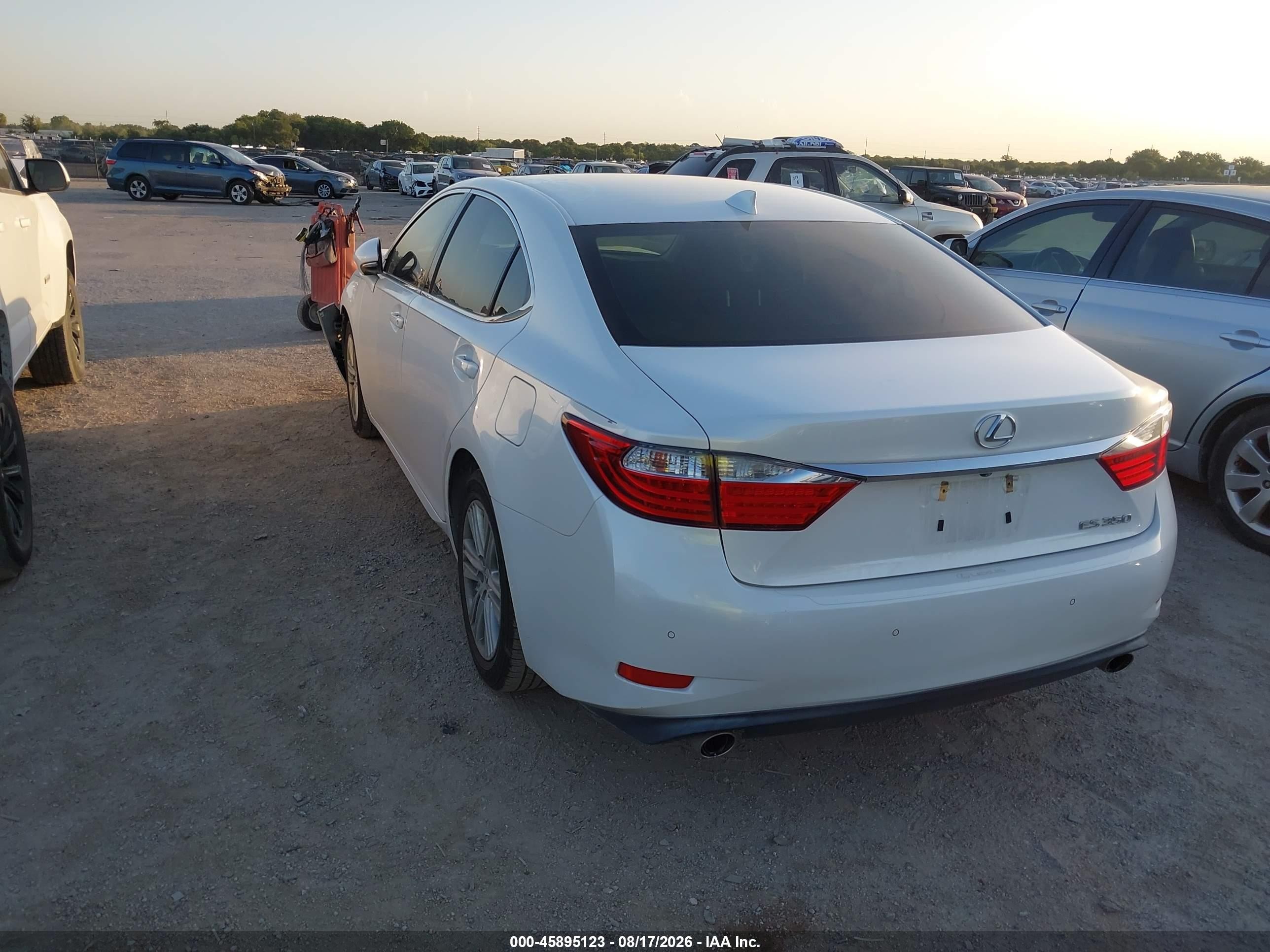 2015 Lexus Es 350 White vin: JTHBK1GG3F2167816