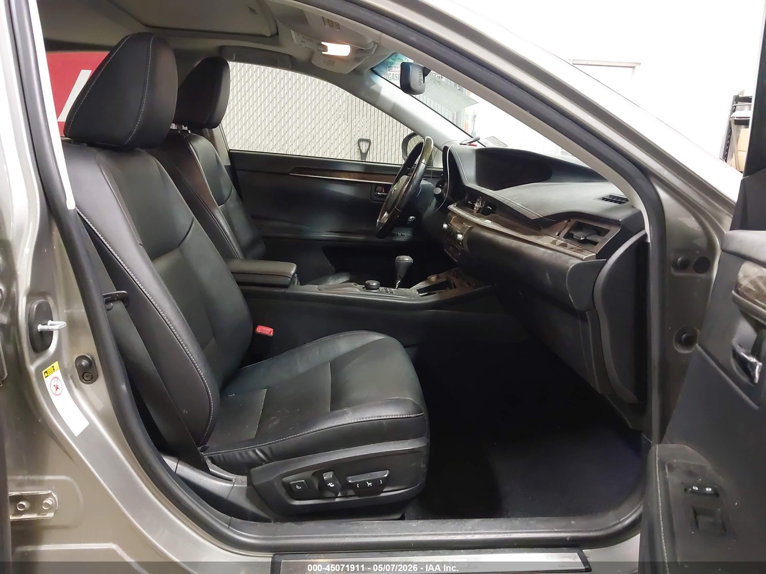 2015 Lexus Es 350   Silver vin: JTHBK1GG3F2202127