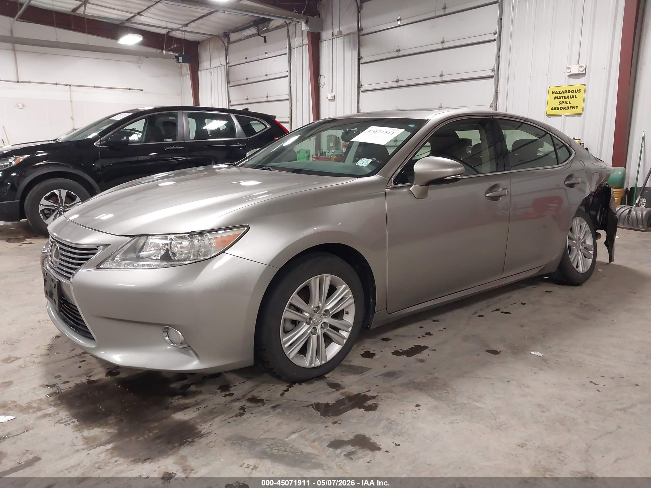 2015 Lexus Es 350   Silver vin: JTHBK1GG3F2202127