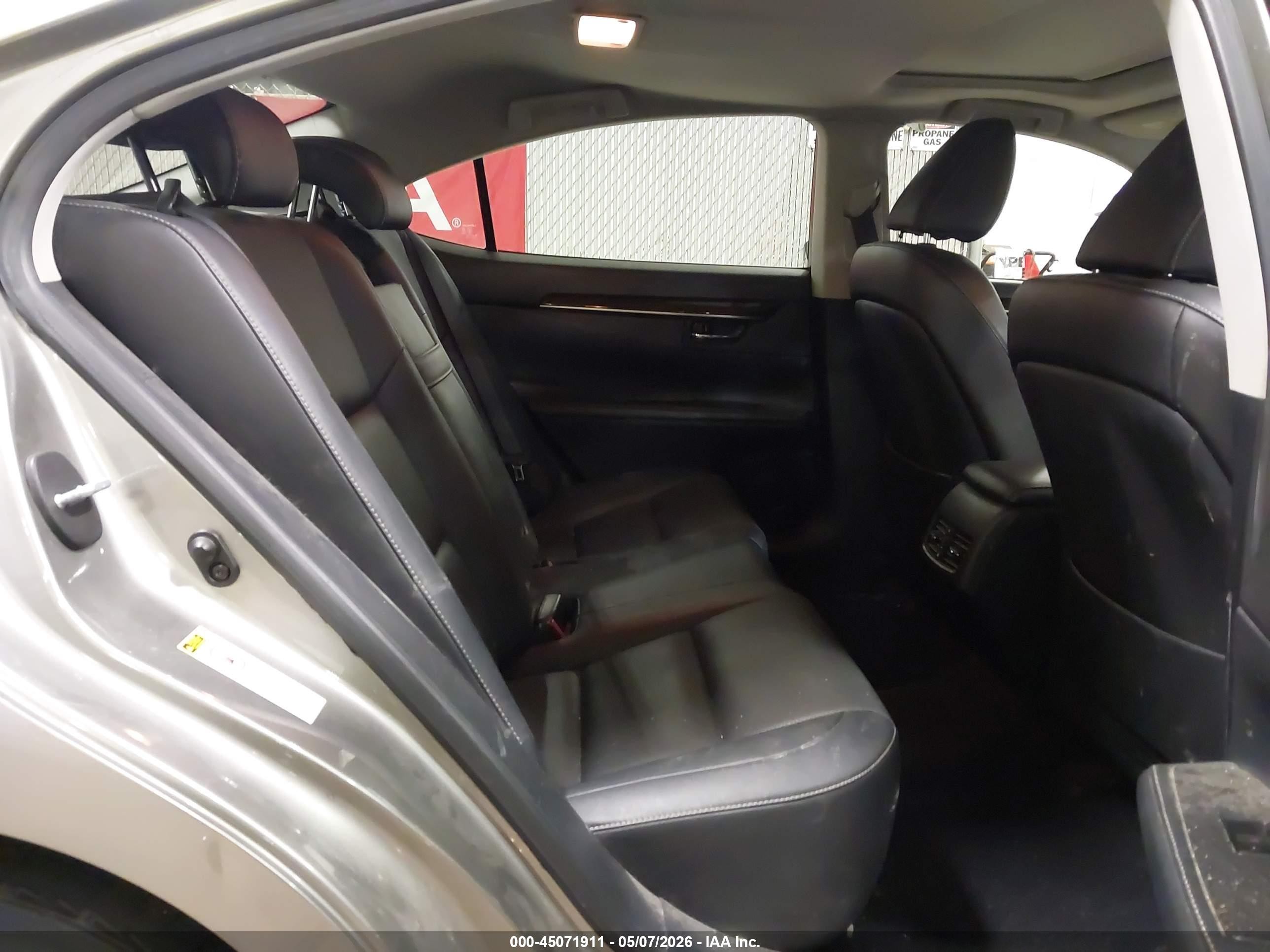 2015 Lexus Es 350   Silver vin: JTHBK1GG3F2202127