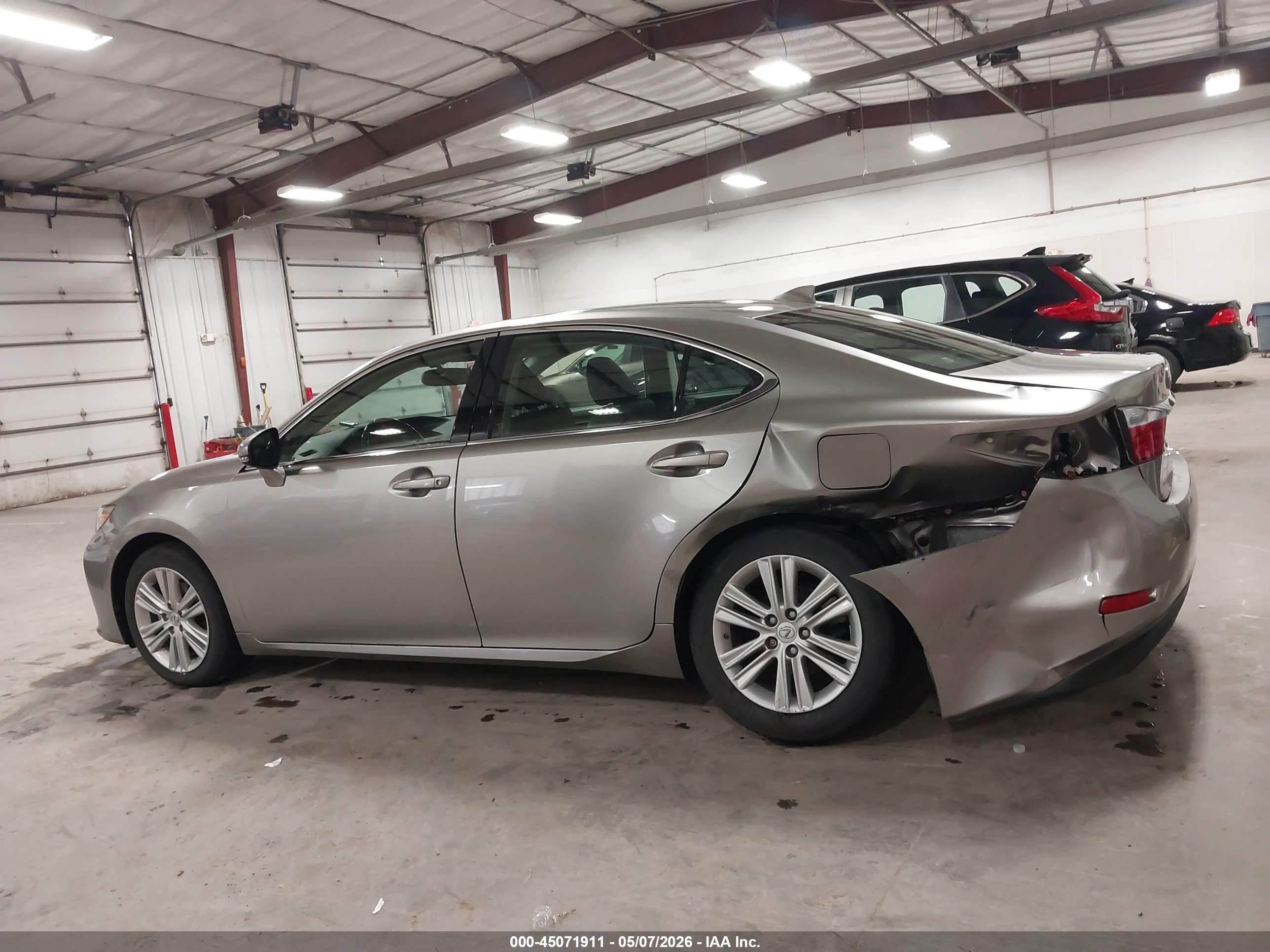 2015 Lexus Es 350   Silver vin: JTHBK1GG3F2202127