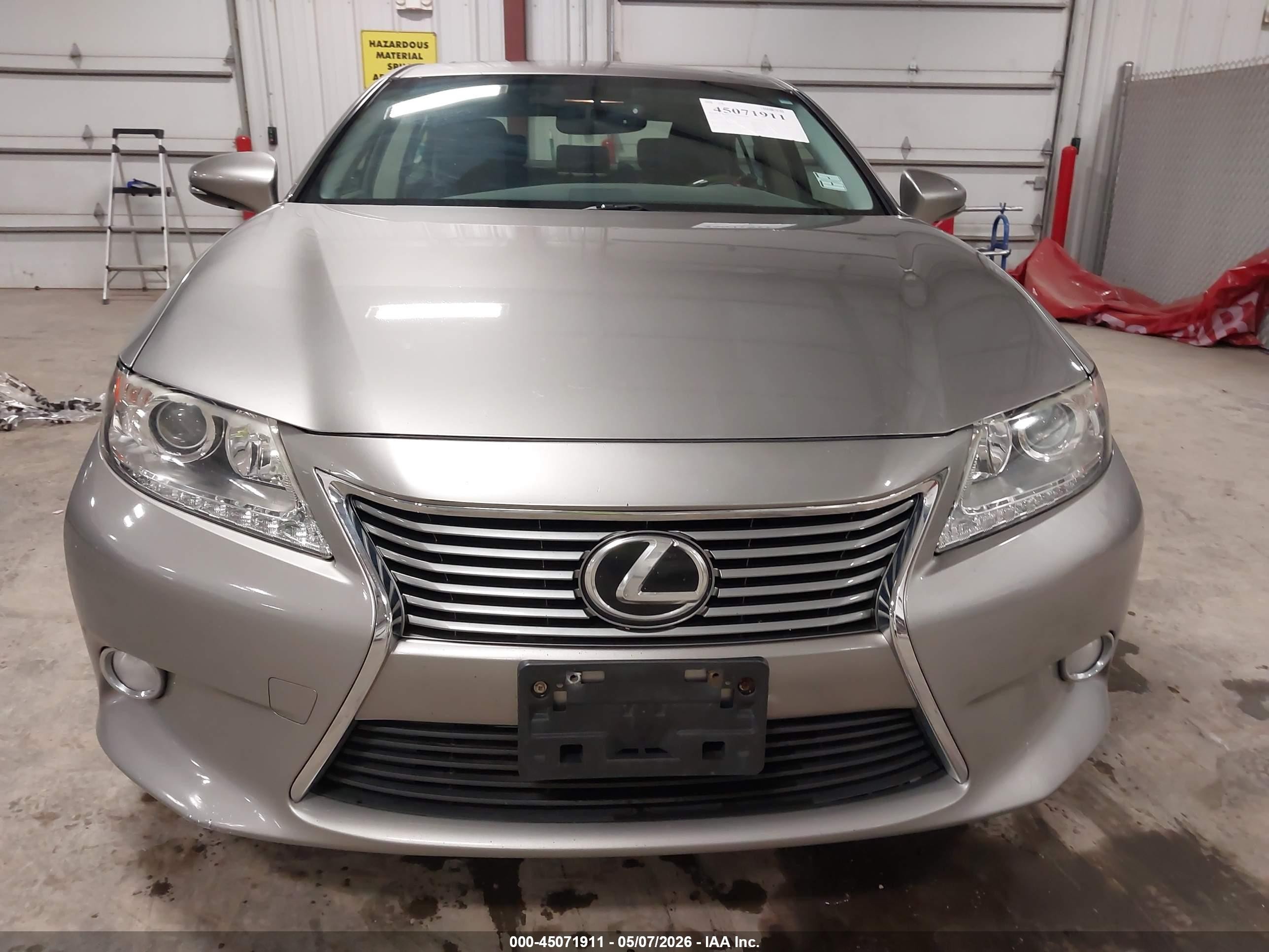 2015 Lexus Es 350   Silver vin: JTHBK1GG3F2202127