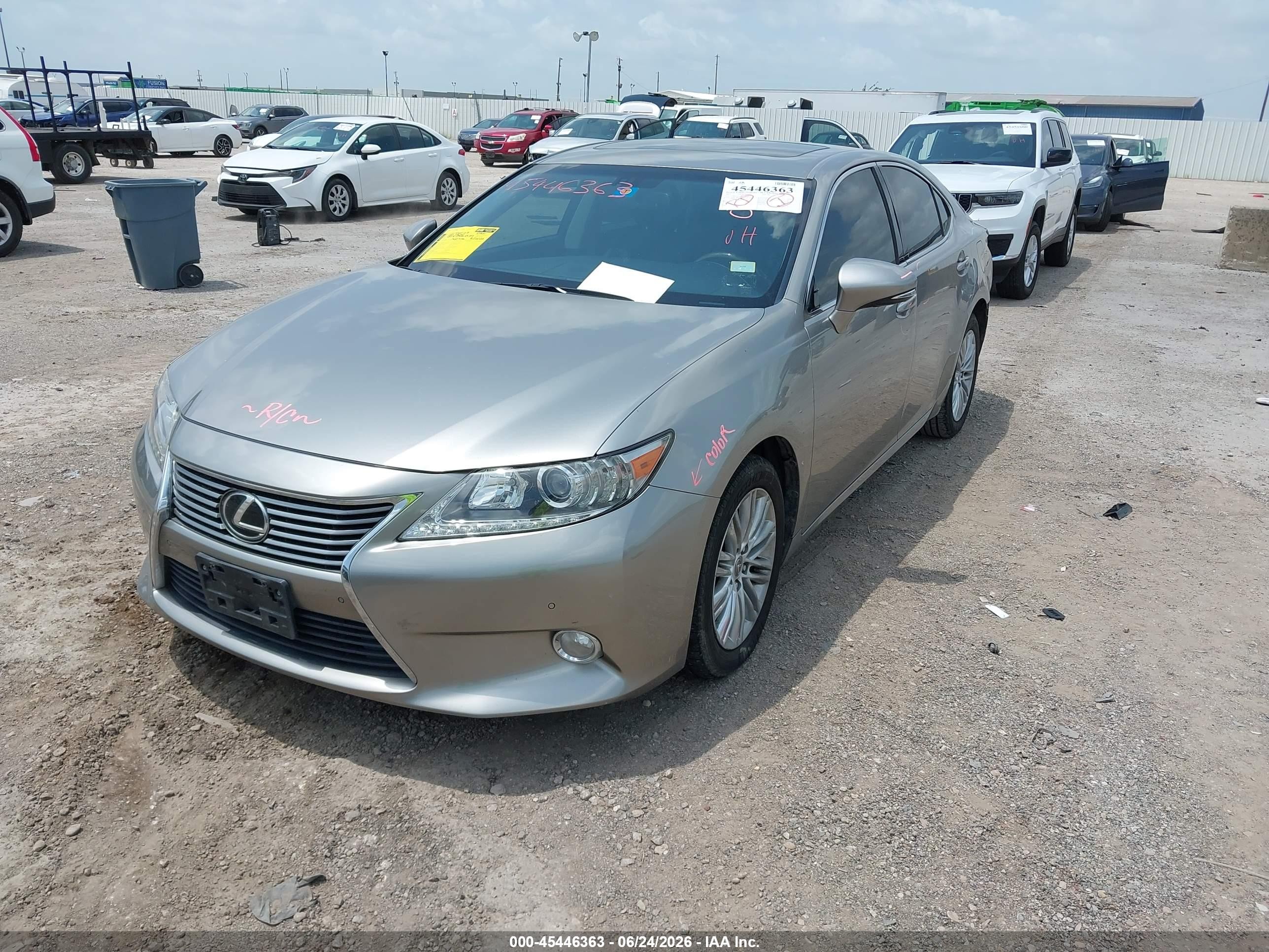 2015 Lexus Es 350   Champagne vin: JTHBK1GG3F2202905