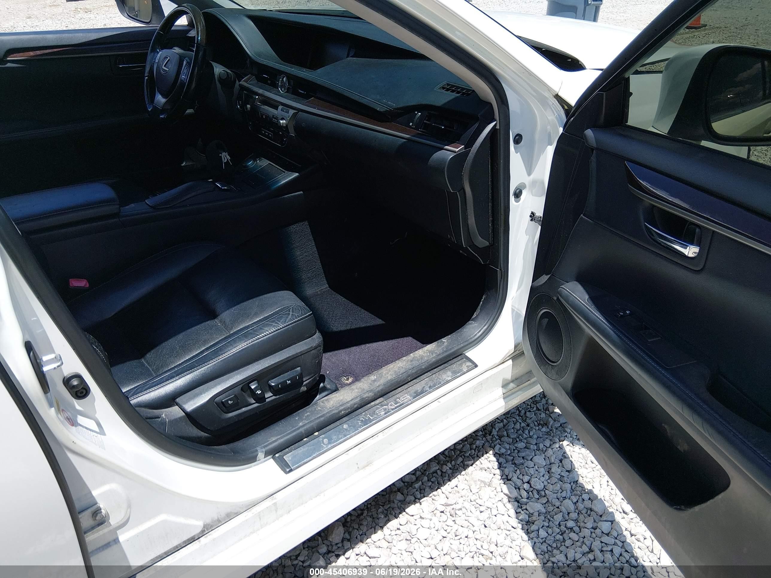 2013 Lexus Es 350   White vin: JTHBK1GG4D2004847