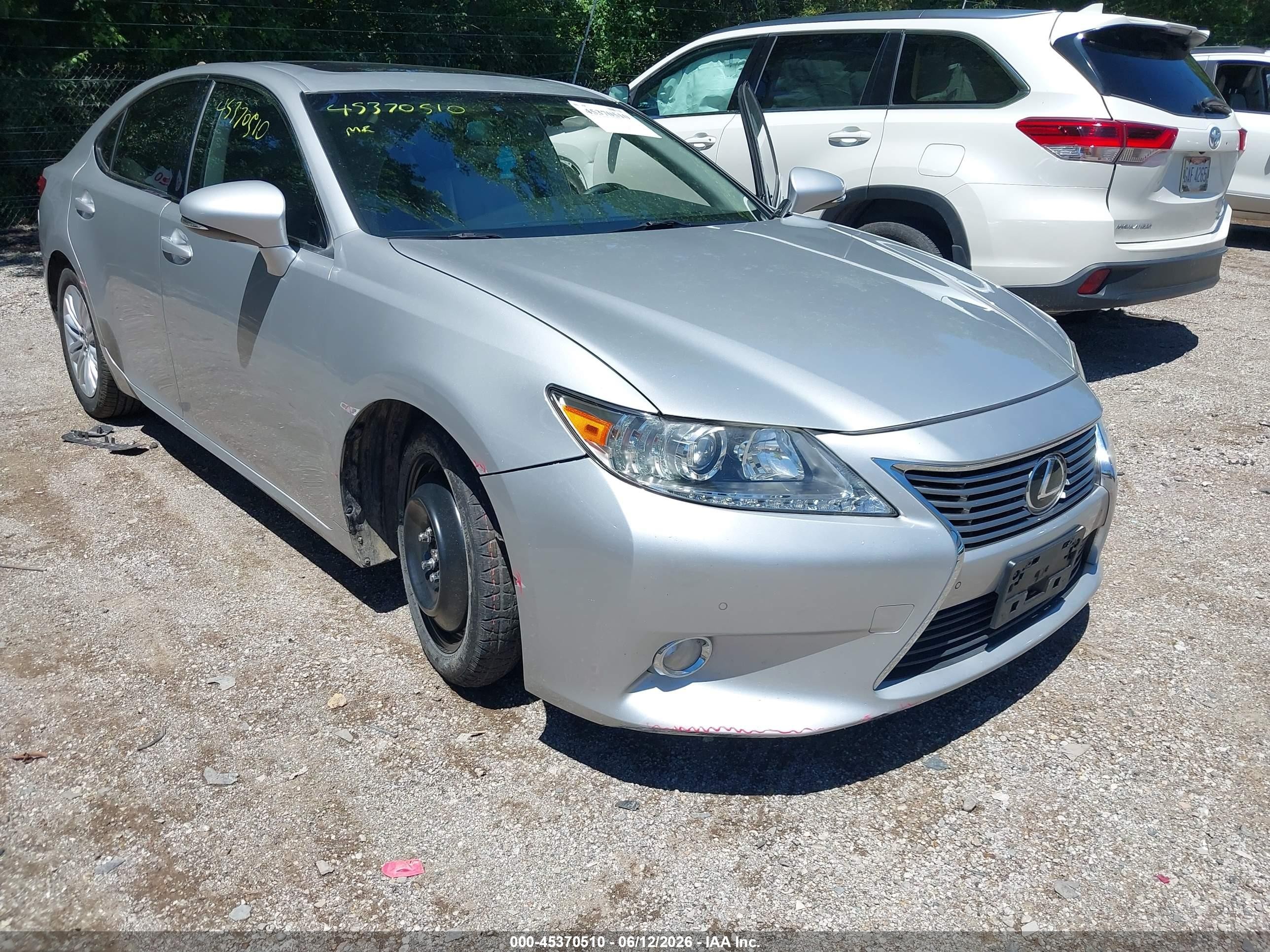 2013 Lexus Es 350   Silver vin: JTHBK1GG4D2030574