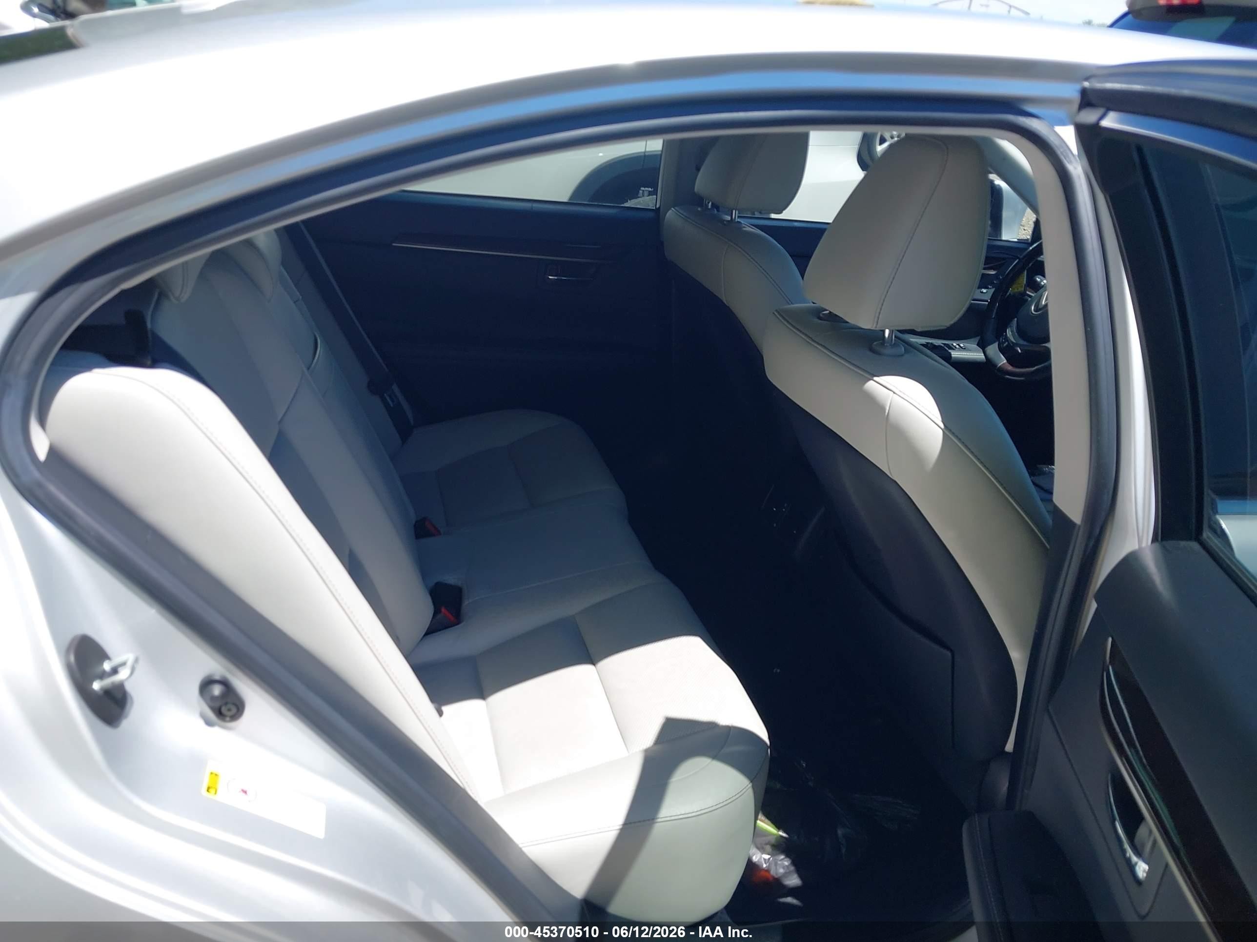 2013 Lexus Es 350   Silver vin: JTHBK1GG4D2030574