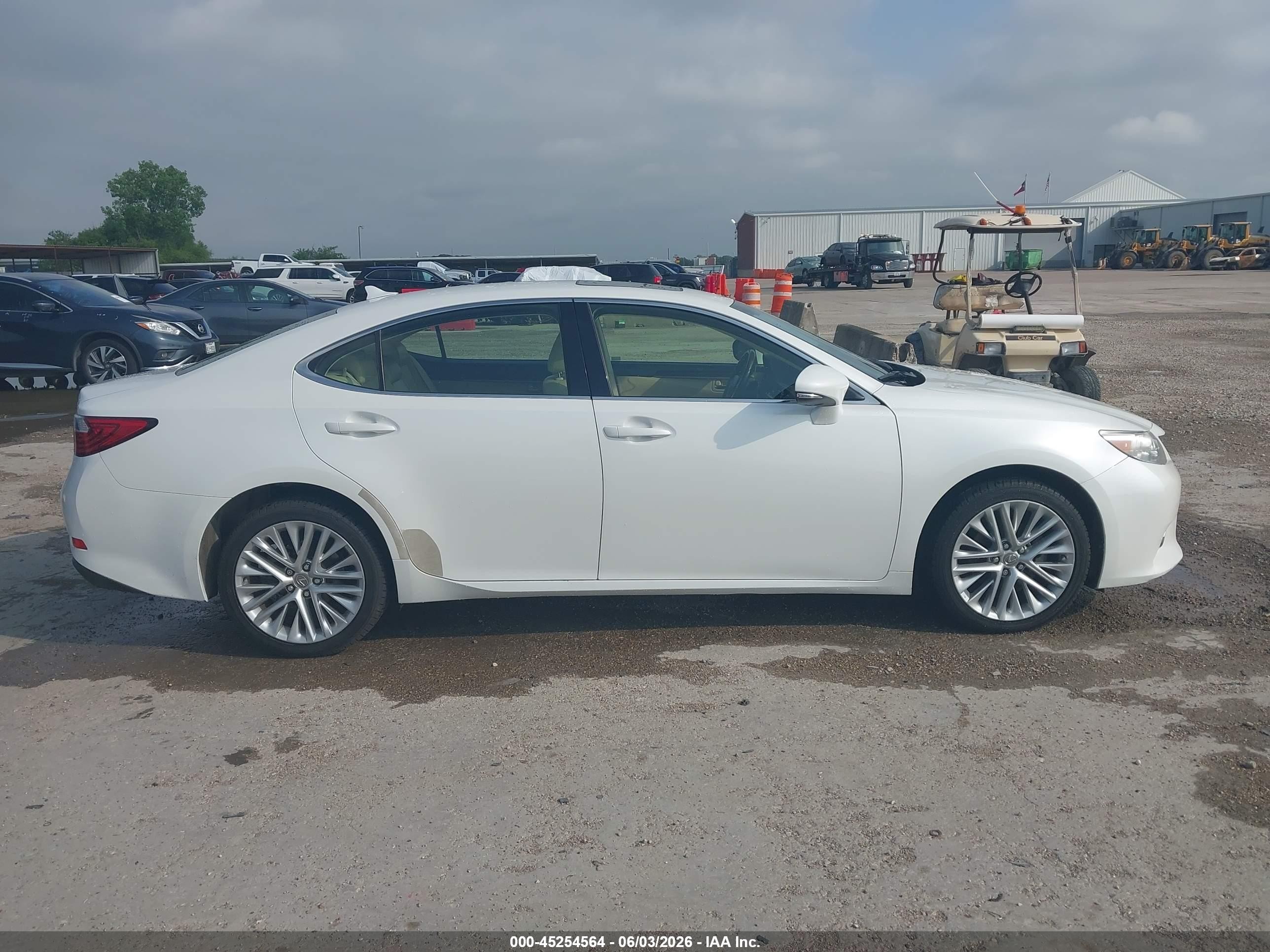 2013 Lexus Es 350 White vin: JTHBK1GG4D2050016