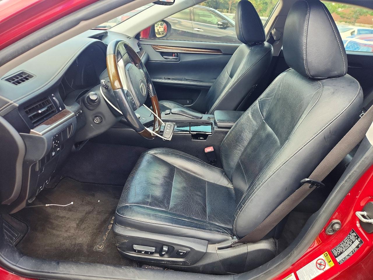2013 Lexus Es 350 Red vin: JTHBK1GG4D2051490