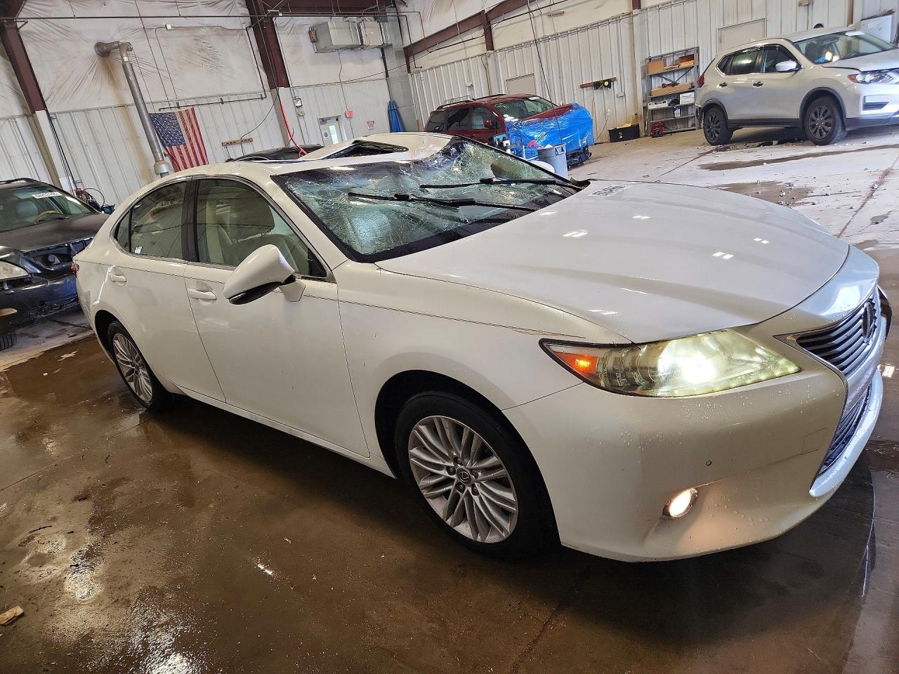2013 Lexus Es 350 White vin: JTHBK1GG4D2054373