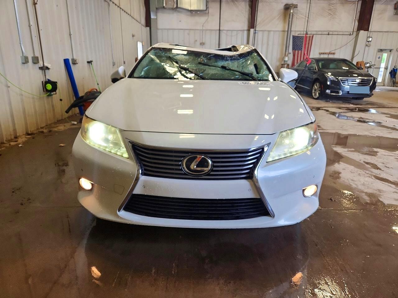 2013 Lexus Es 350 White vin: JTHBK1GG4D2054373