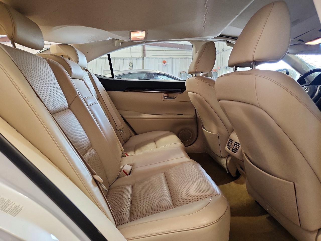 2013 Lexus Es 350 White vin: JTHBK1GG4D2054373