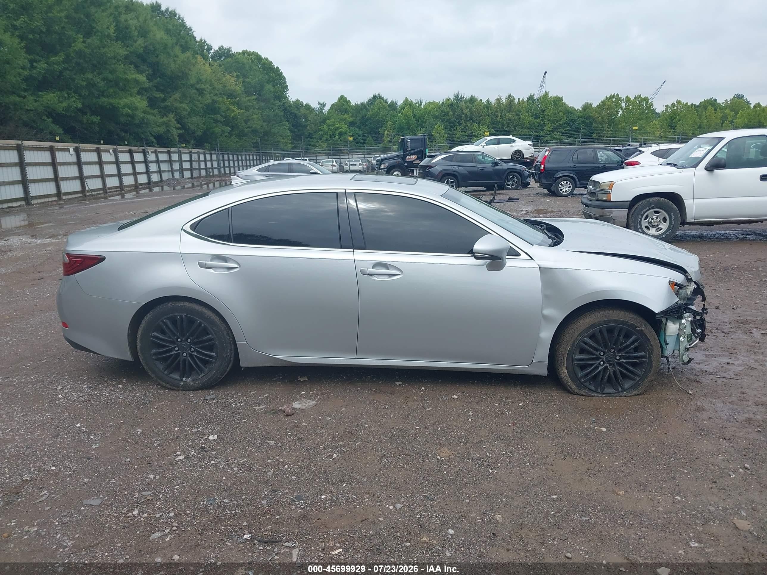 2013 Lexus Es 350   White vin: JTHBK1GG4D2062389