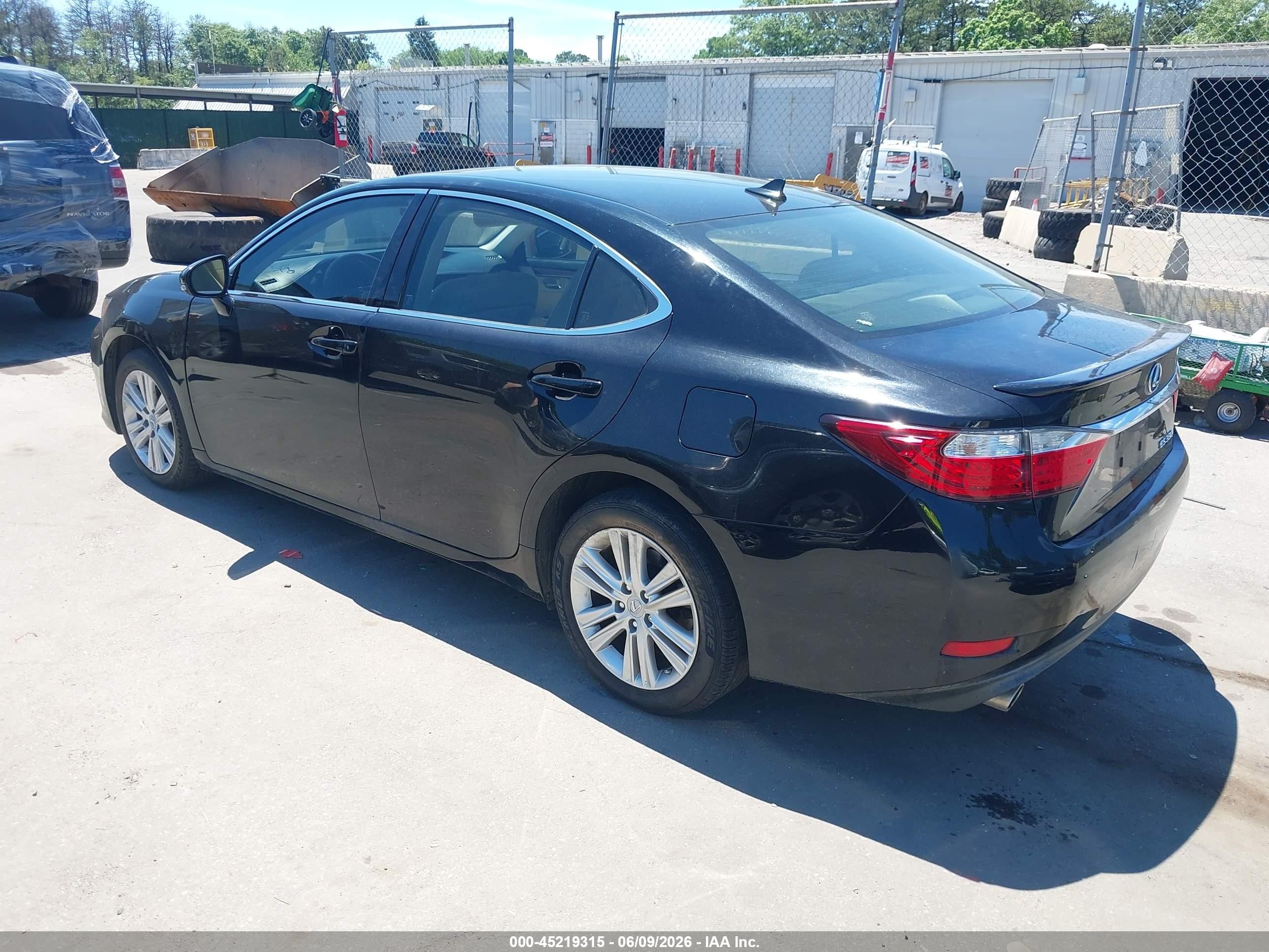 2013 Lexus Es 350 Black vin: JTHBK1GG4D2075871