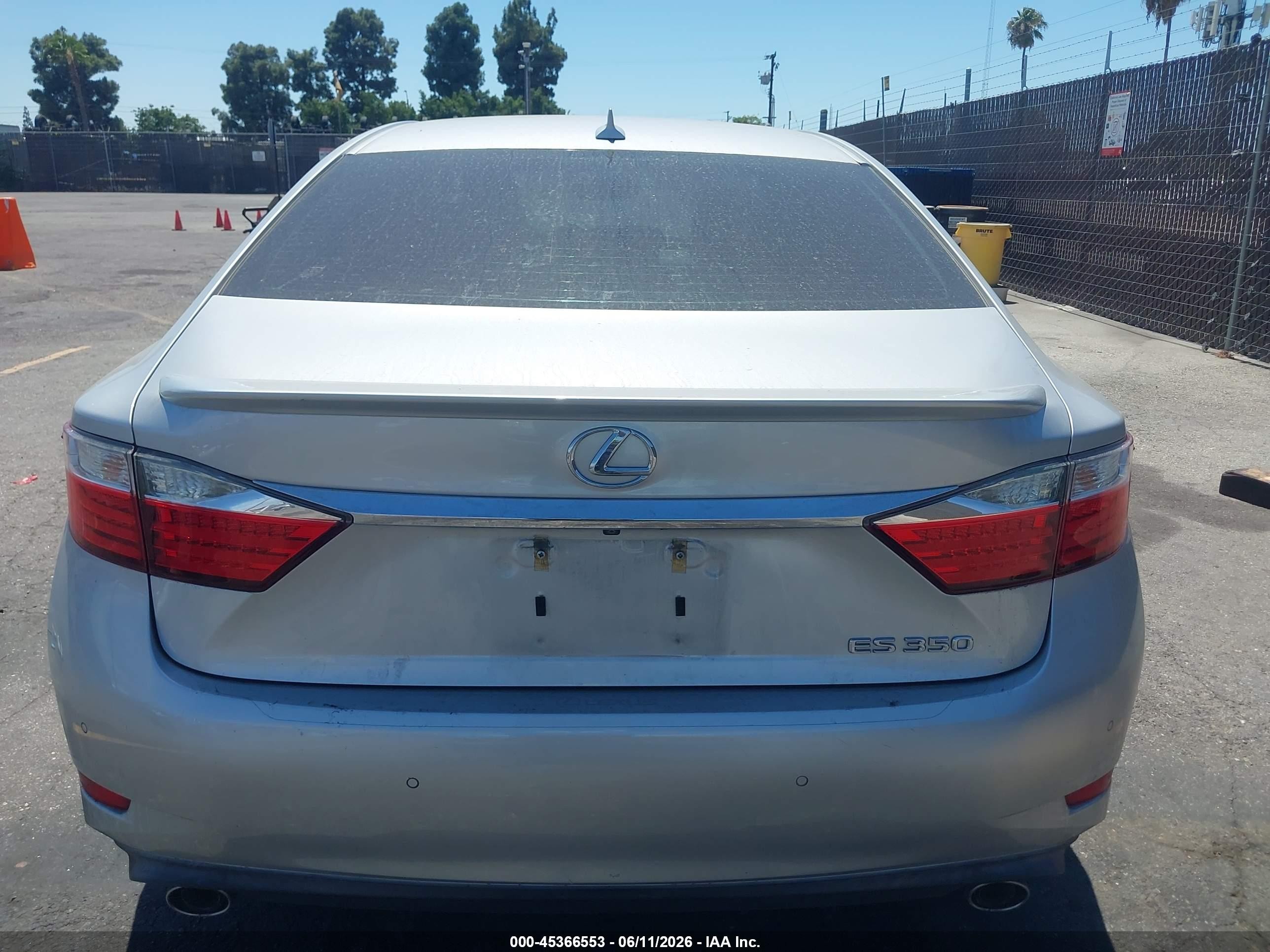 2014 Lexus Es 350   Silver vin: JTHBK1GG4E2087391