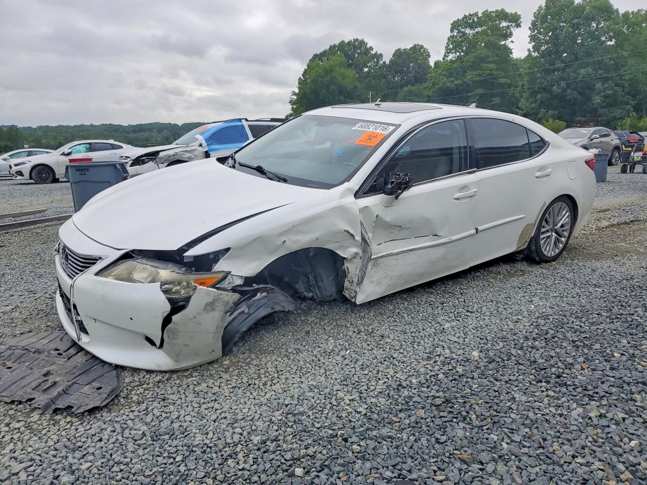 2014 Lexus Es 350 White vin: JTHBK1GG4E2093224