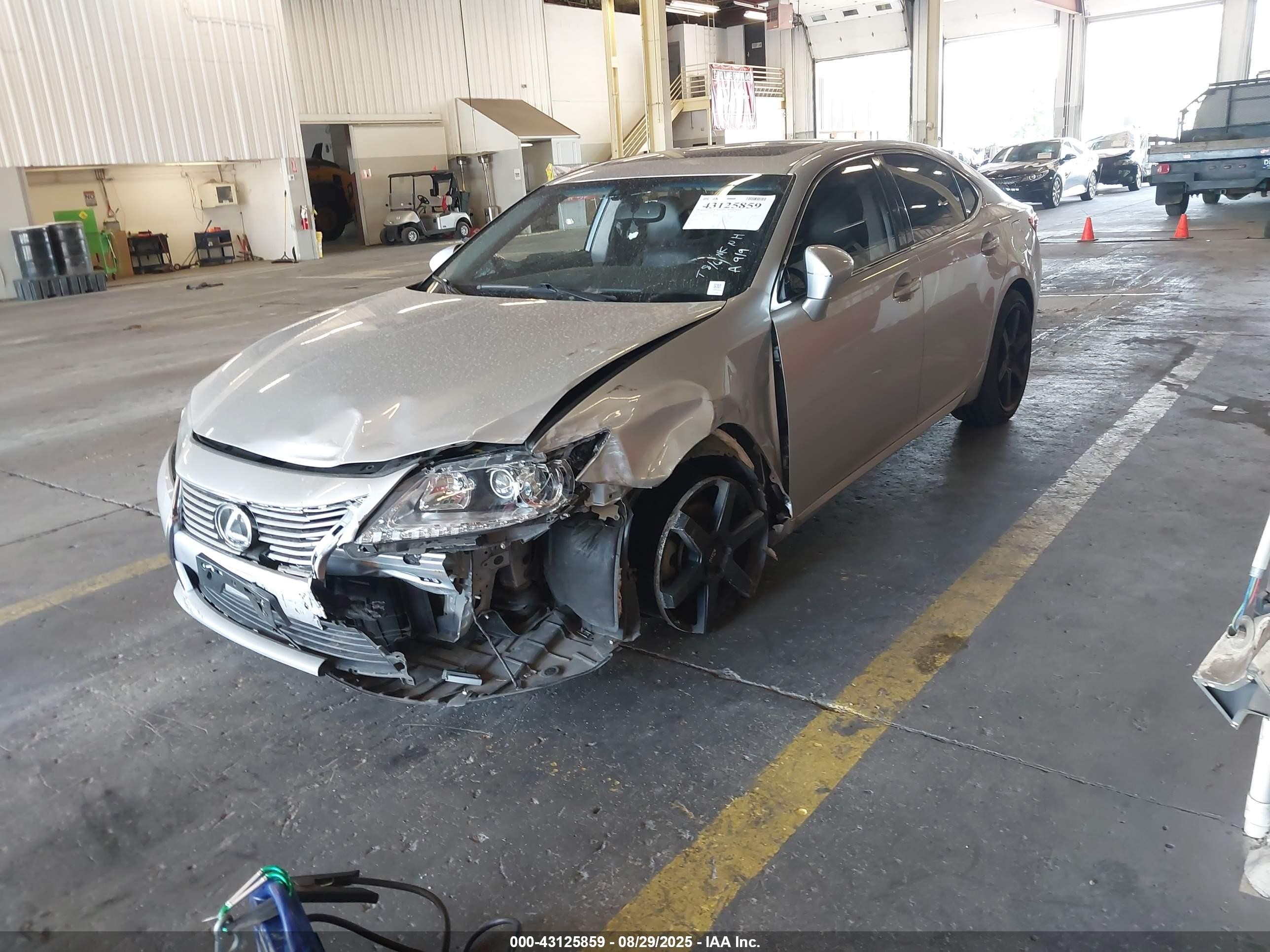 2014 Lexus Es 350   Silver vin: JTHBK1GG4E2094258