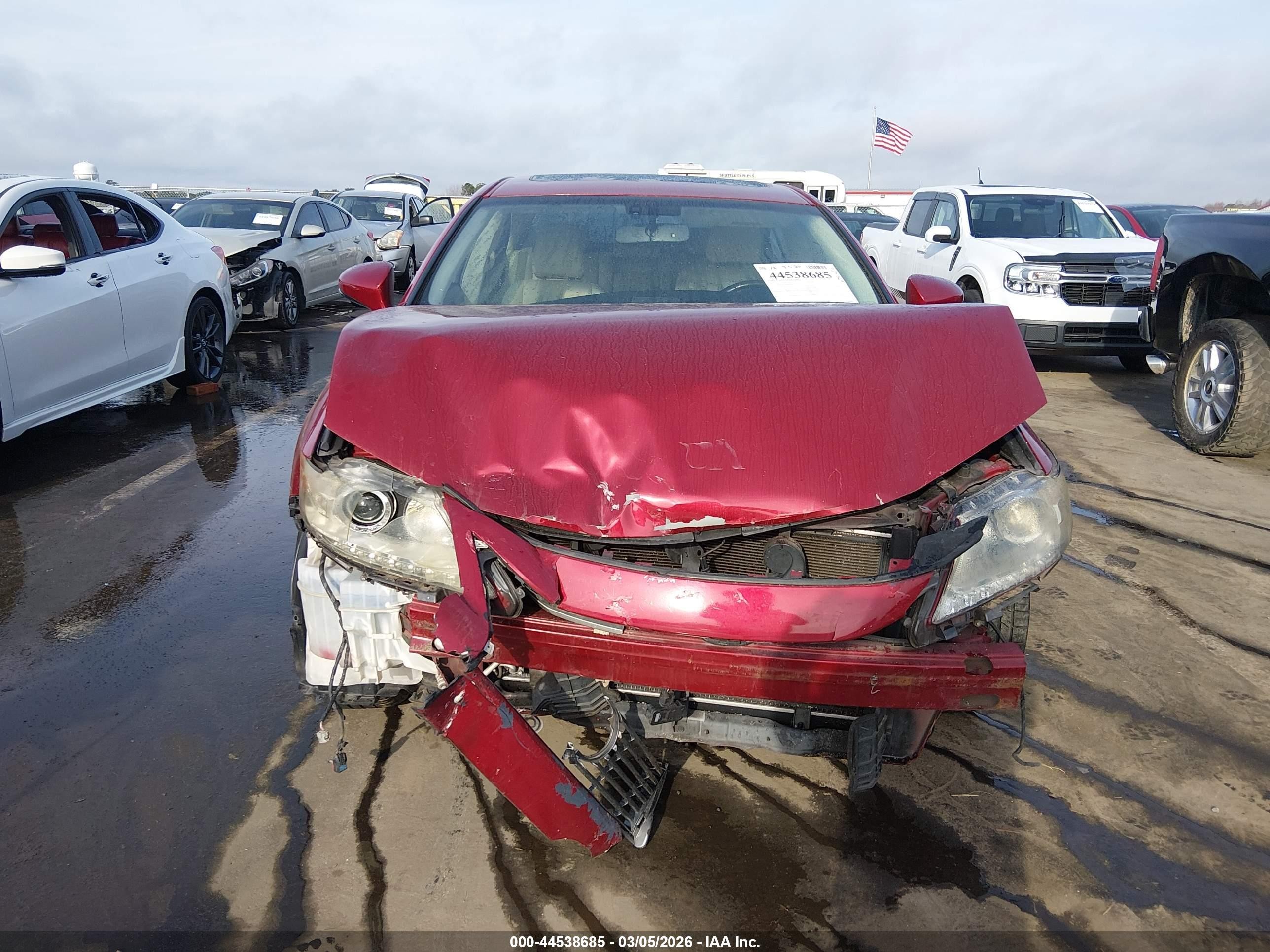 2014 Lexus Es 350   Red vin: JTHBK1GG4E2096446