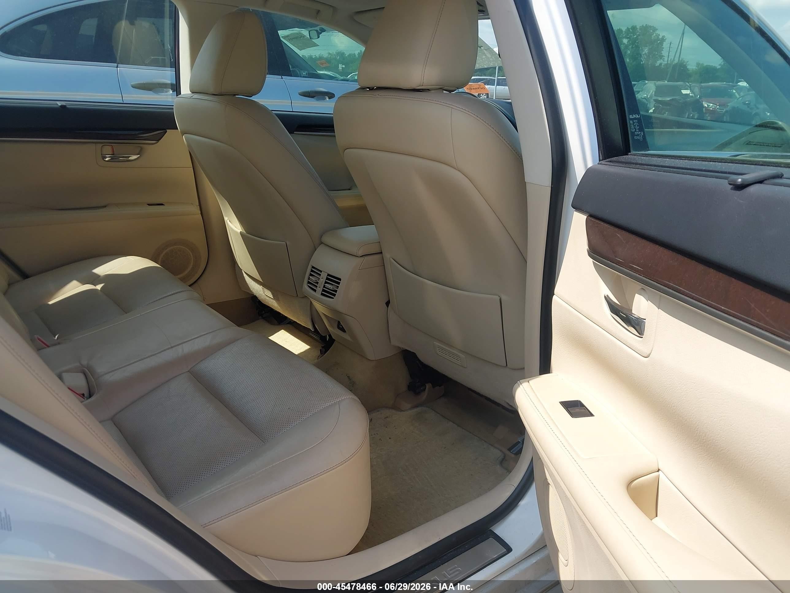 2014 Lexus Es 350   White vin: JTHBK1GG4E2119675