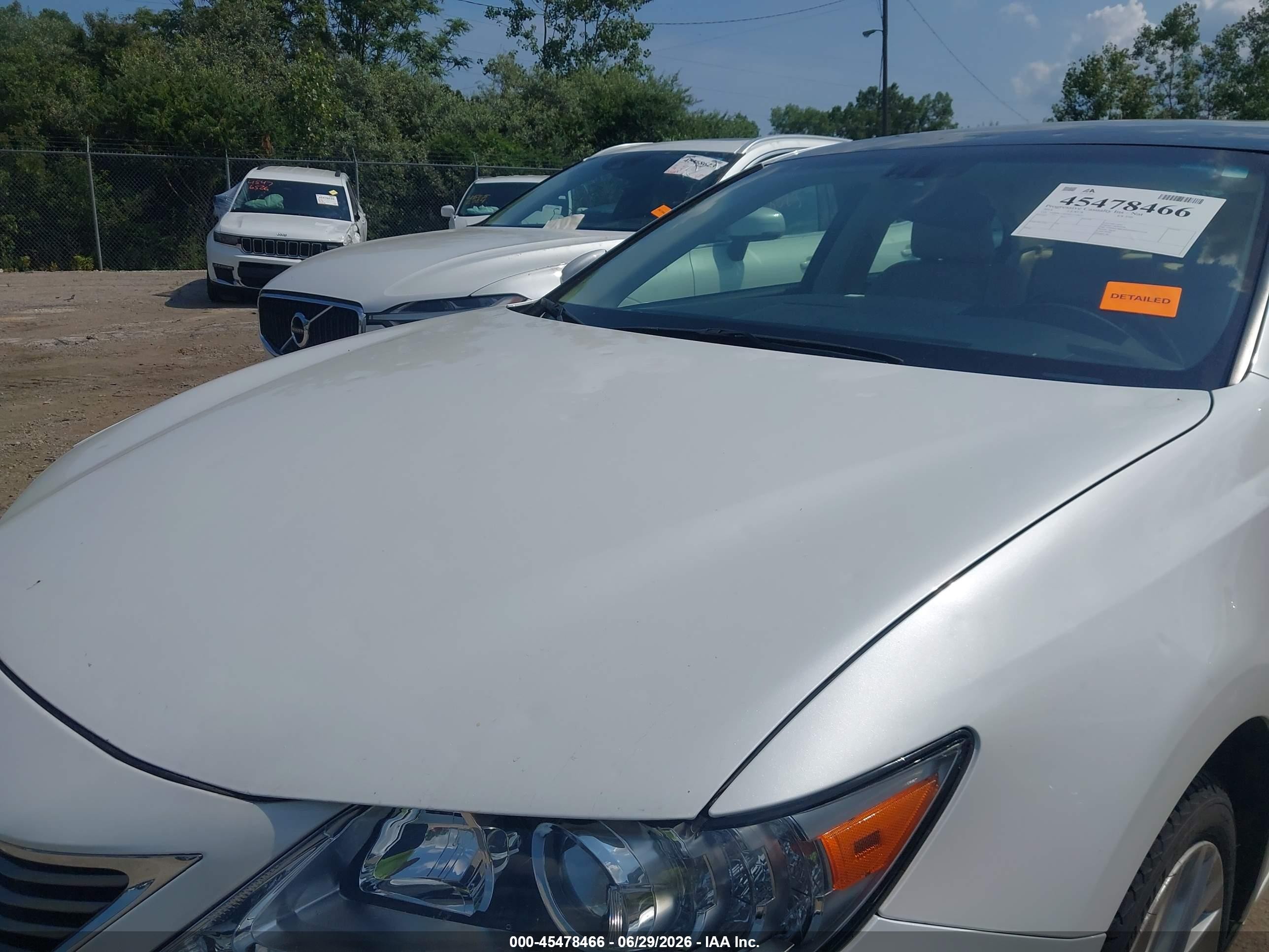 2014 Lexus Es 350   White vin: JTHBK1GG4E2119675