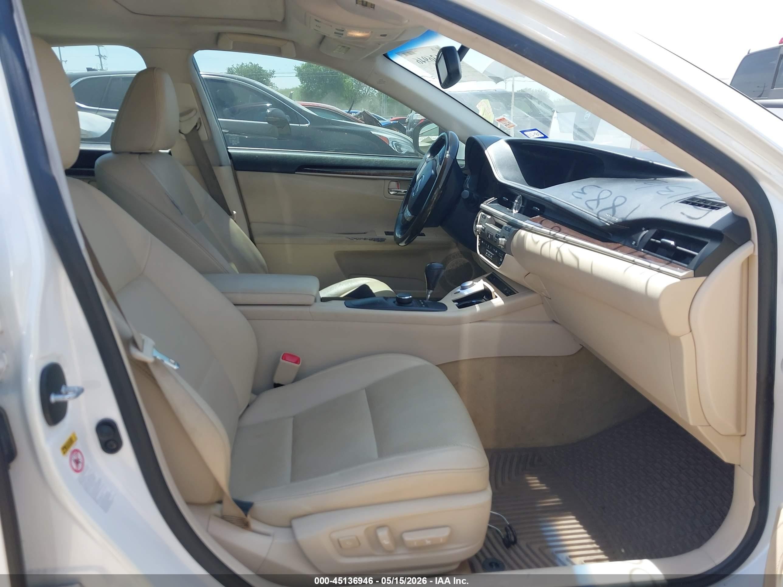 2014 Lexus Es 350   White vin: JTHBK1GG4E2144883