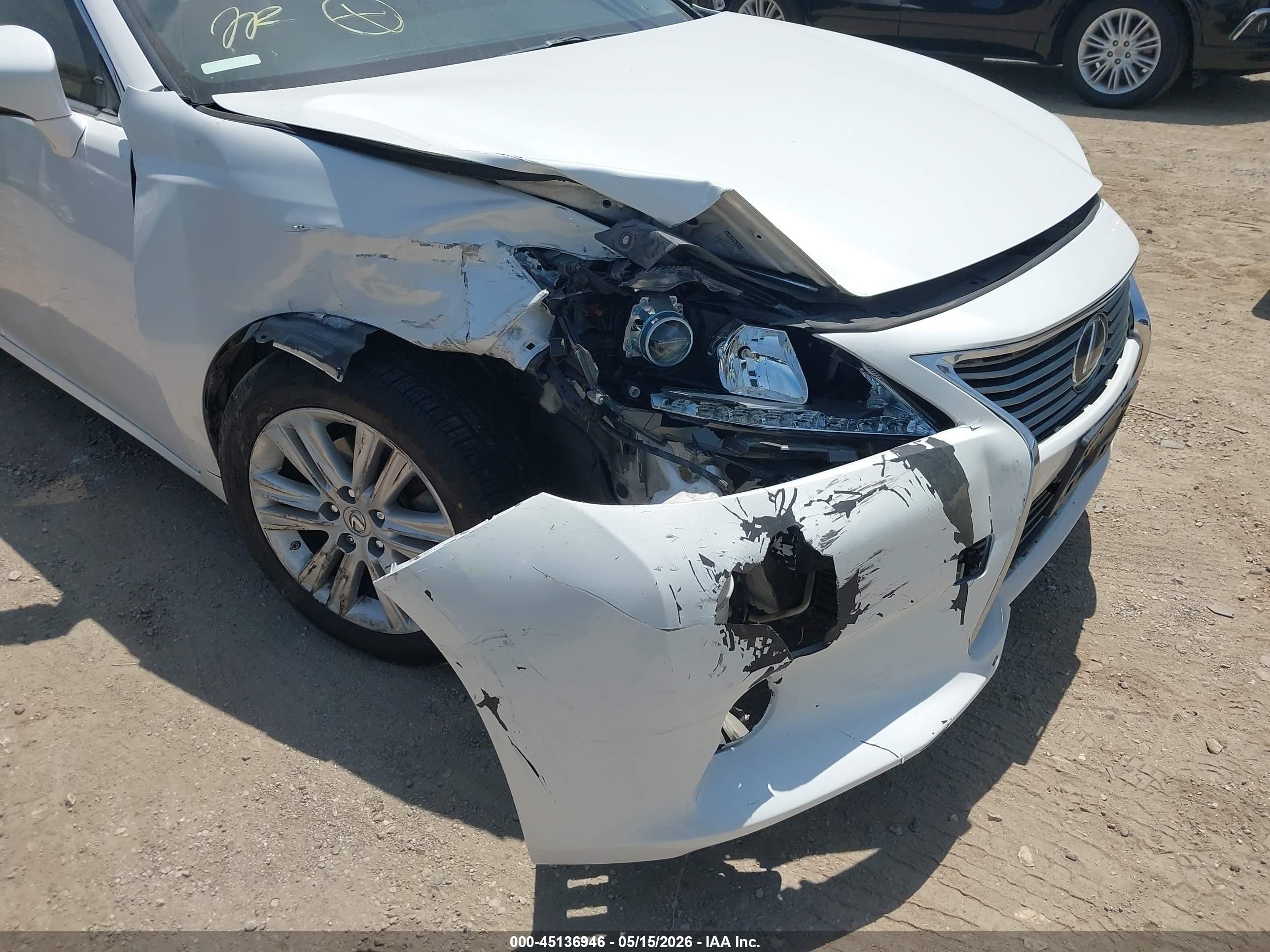 2014 Lexus Es 350   White vin: JTHBK1GG4E2144883