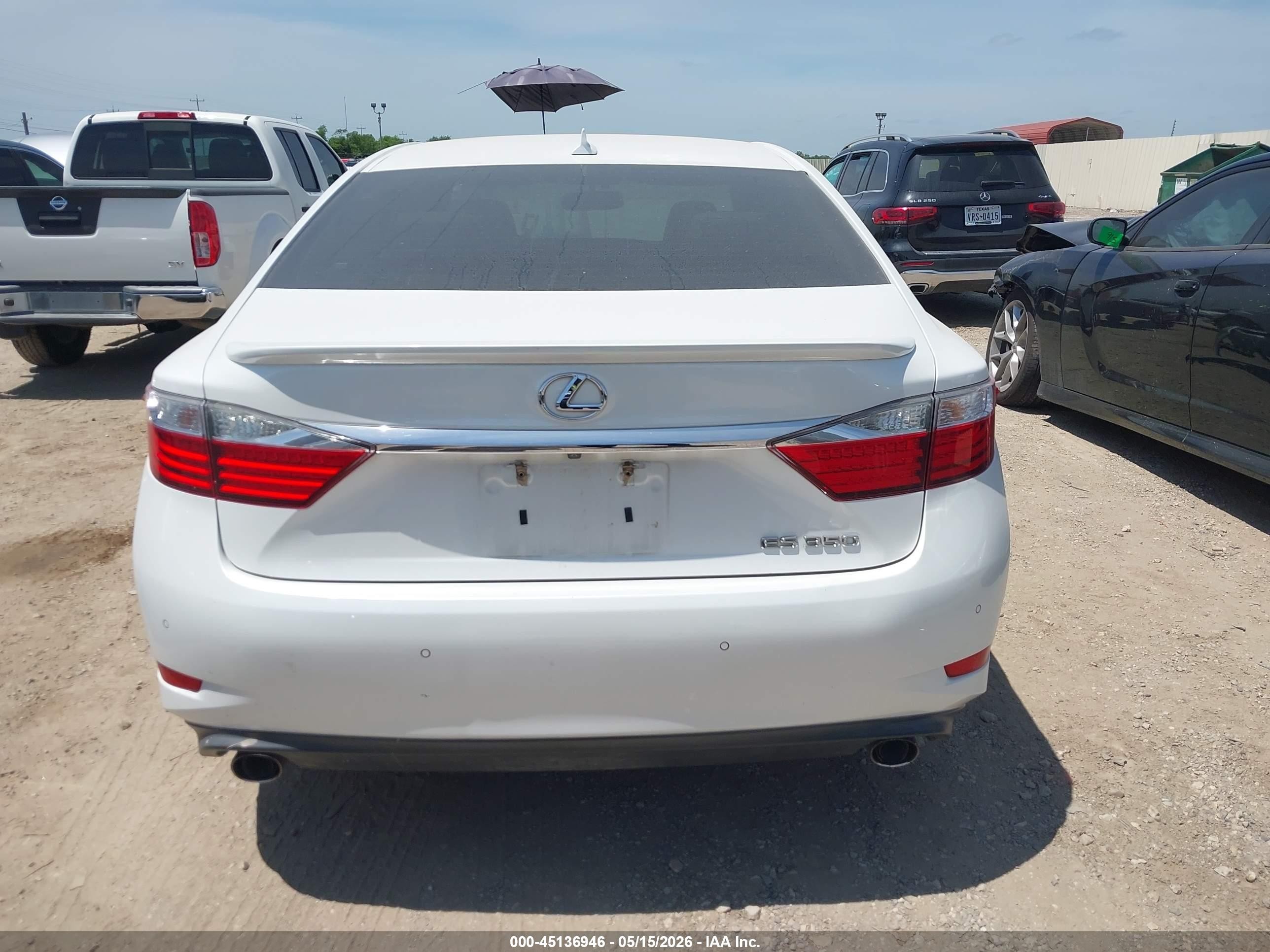 2014 Lexus Es 350   White vin: JTHBK1GG4E2144883